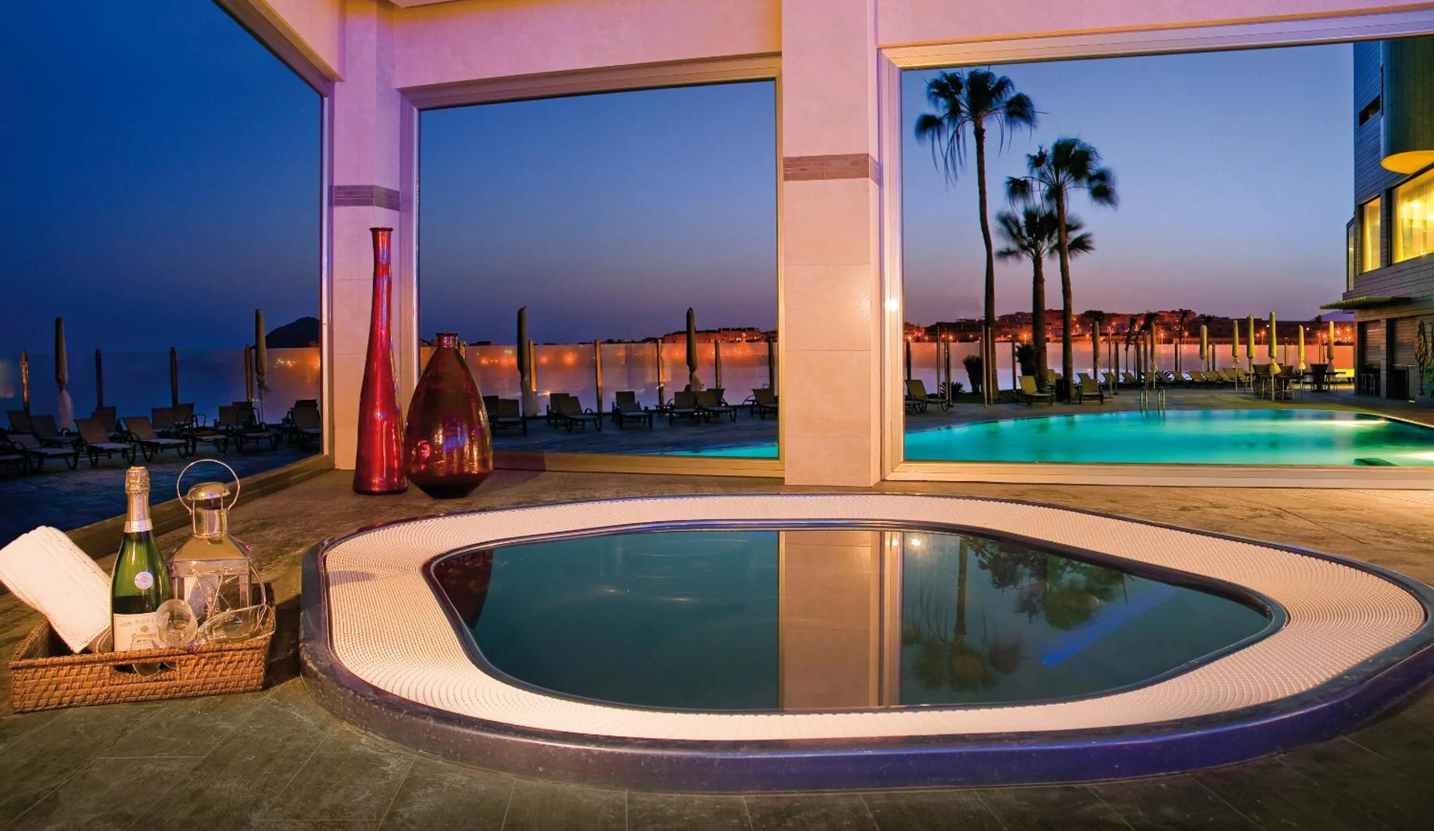 Hot Tub in Kn Hotel Arenas del Mar Adults Only