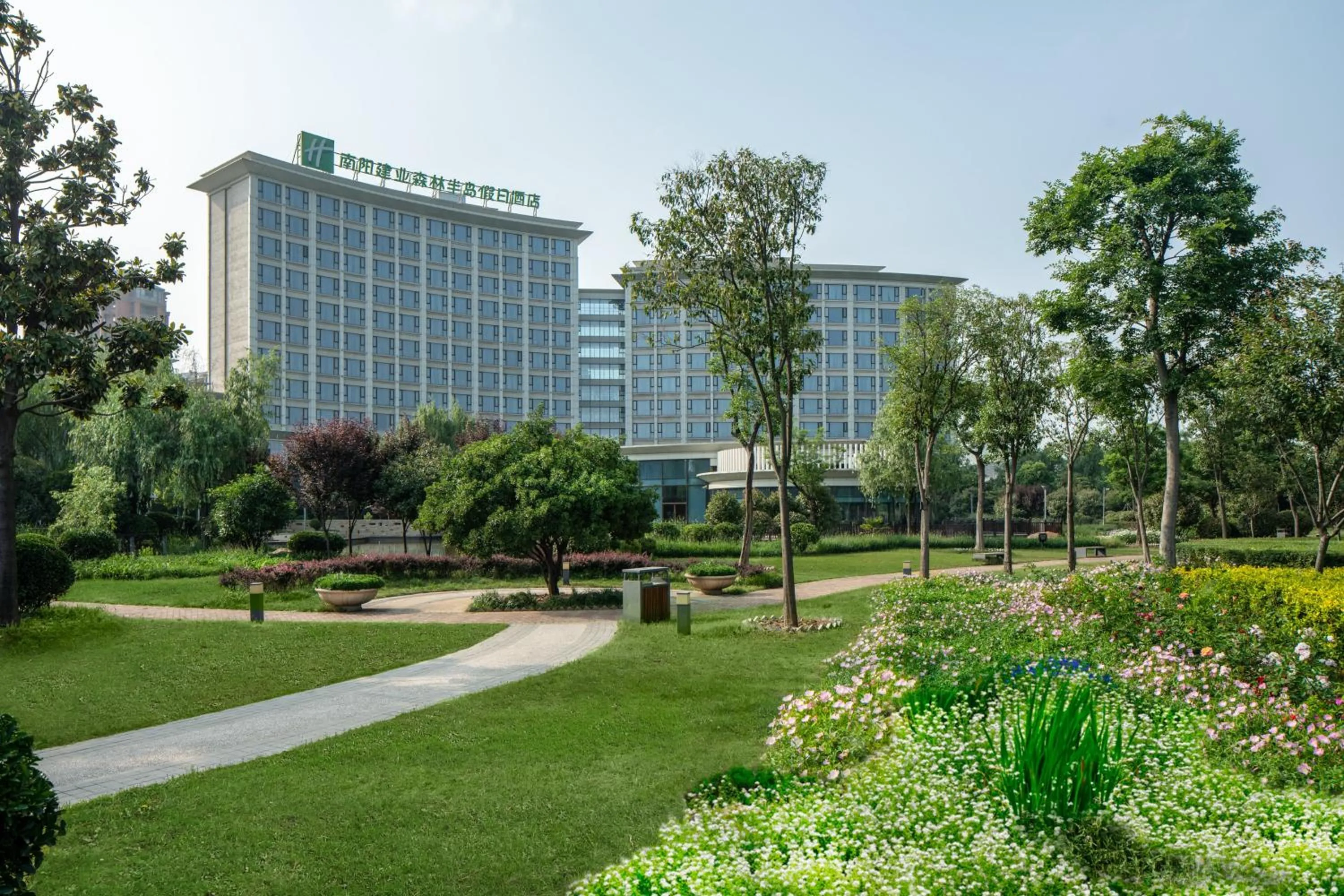 Property building in Holiday Inn Nanyang by IHG