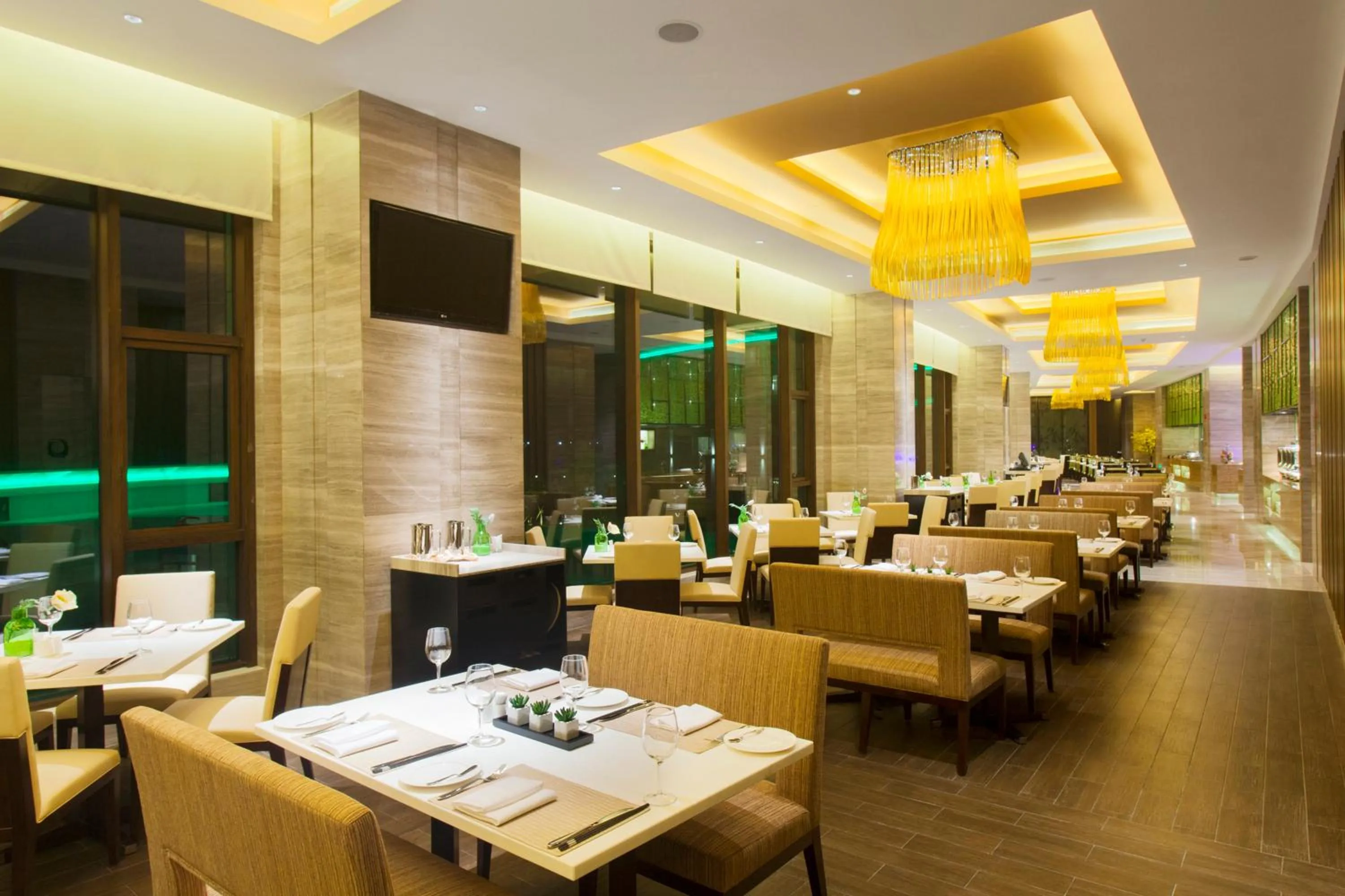 Restaurant/places to eat in Holiday Inn Nanyang by IHG
