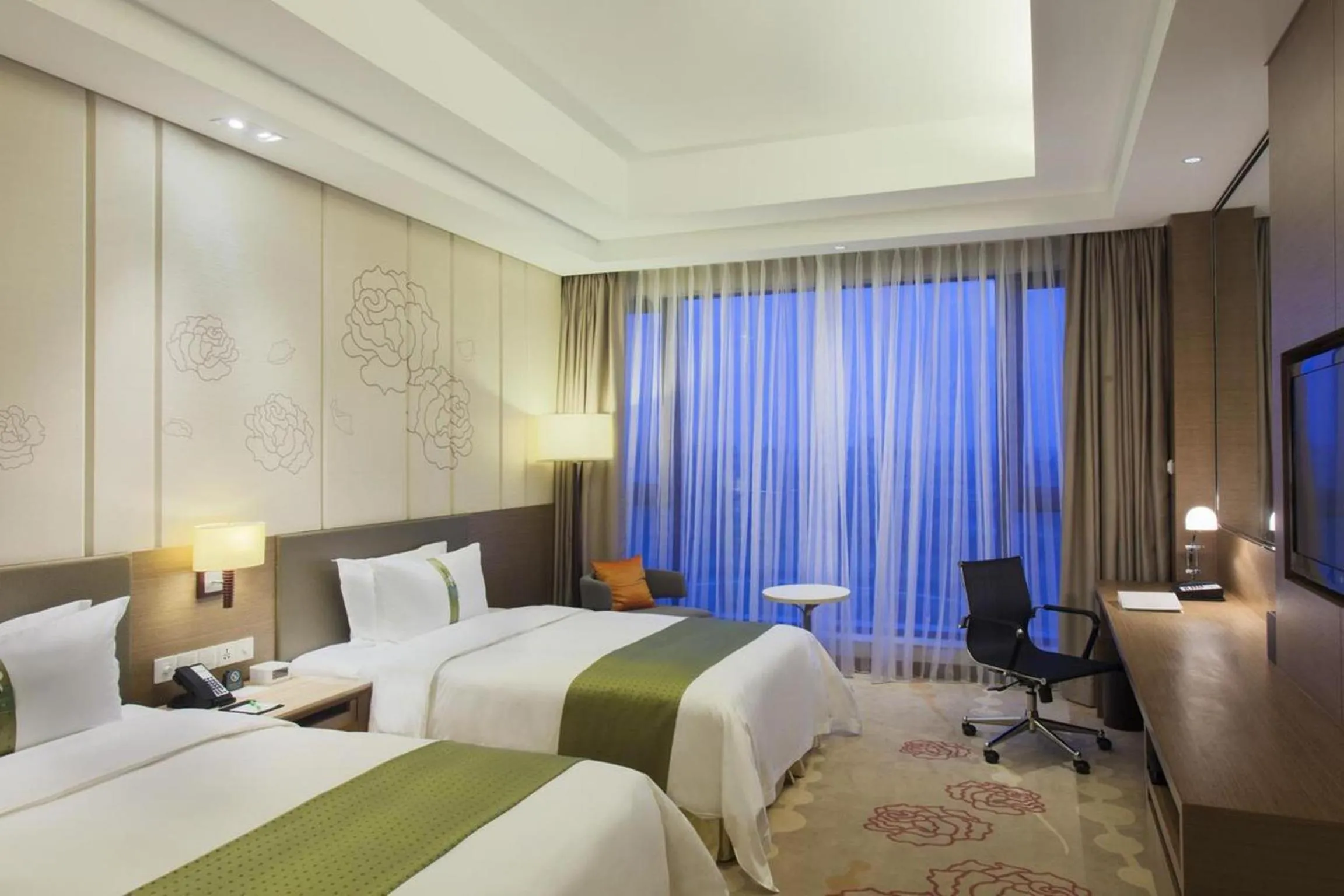 Bedroom, Bed in Holiday Inn Nanyang by IHG