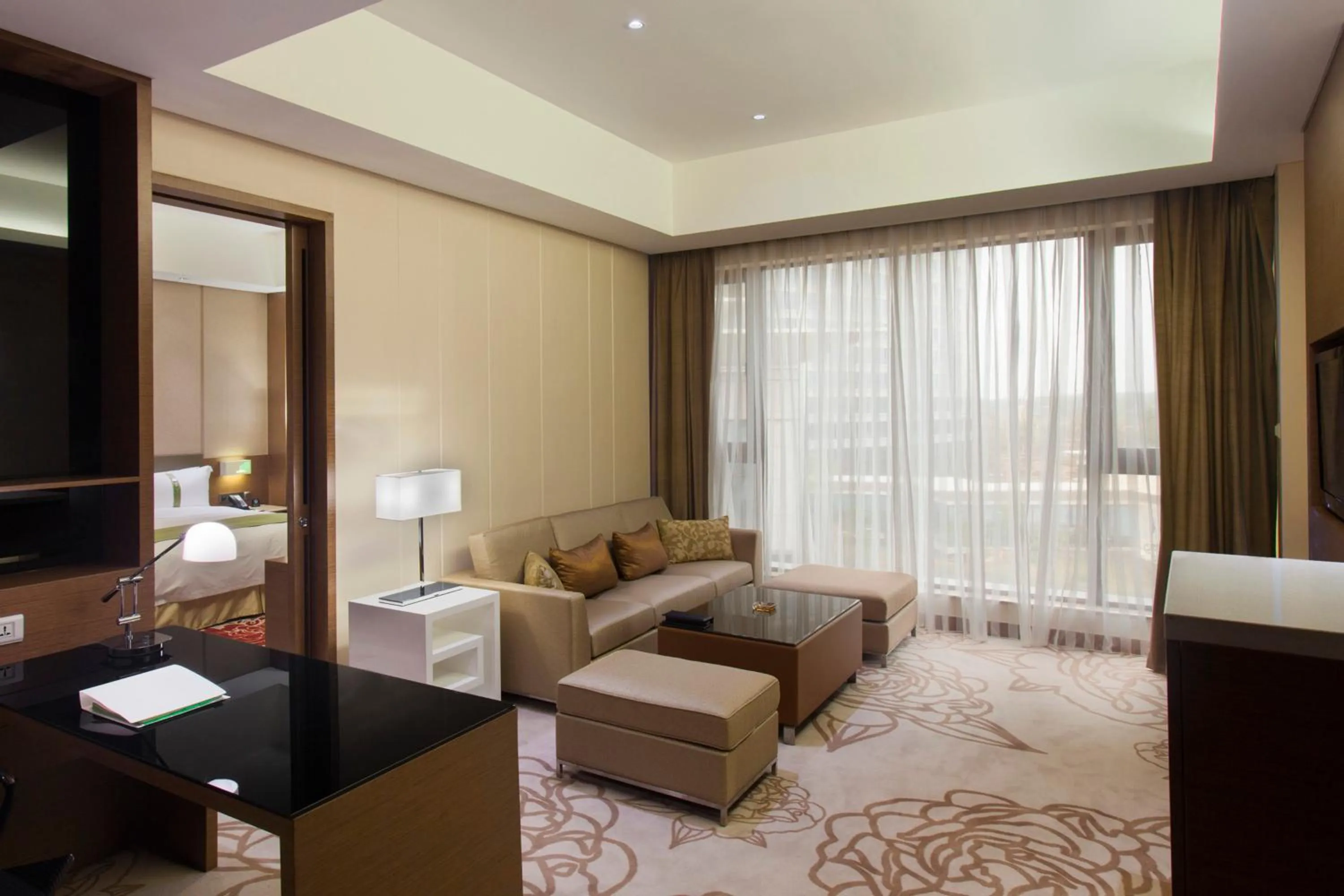 Photo of the whole room, Bed in Holiday Inn Nanyang by IHG