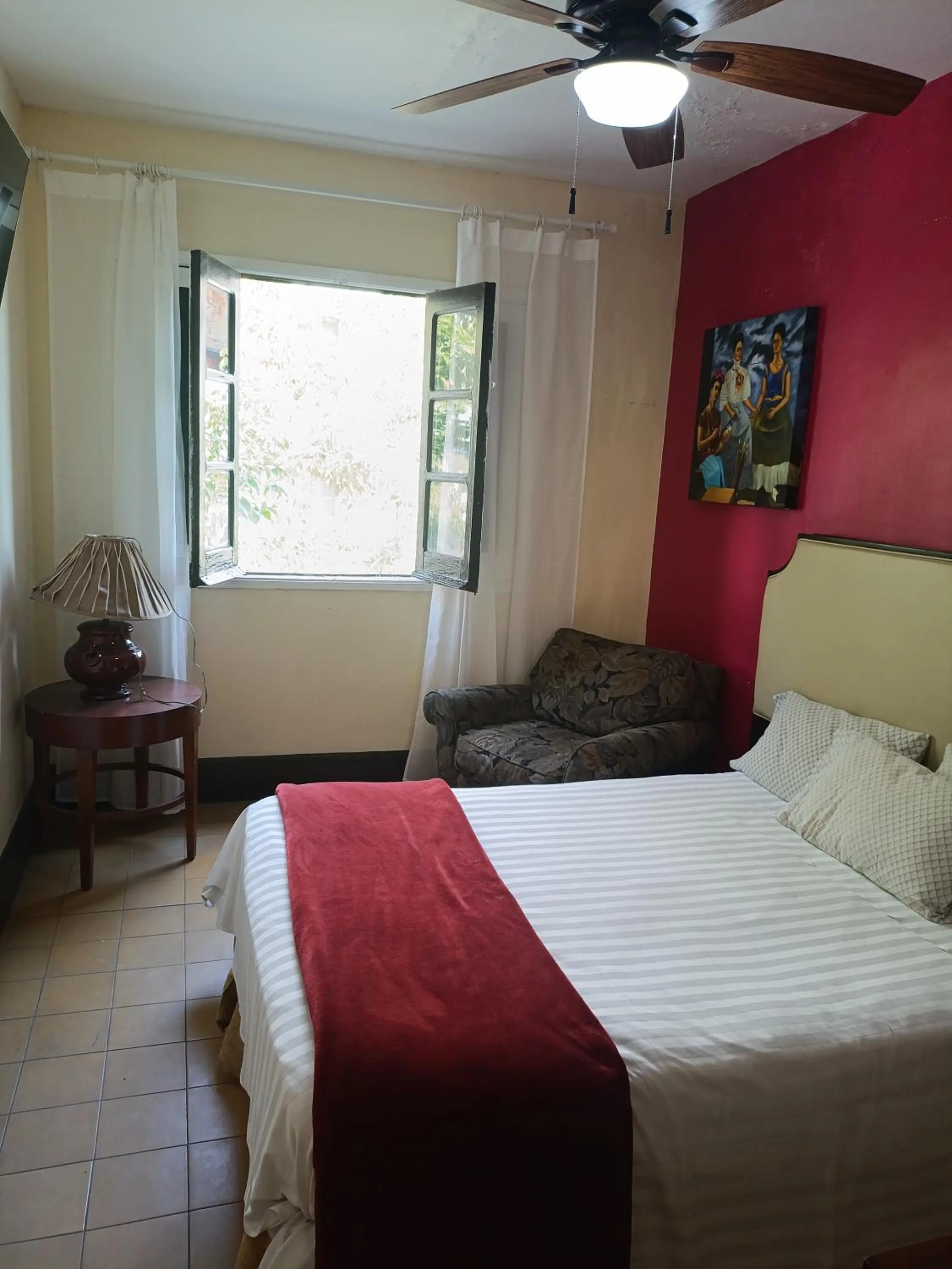 Bed in Hotel del Angel