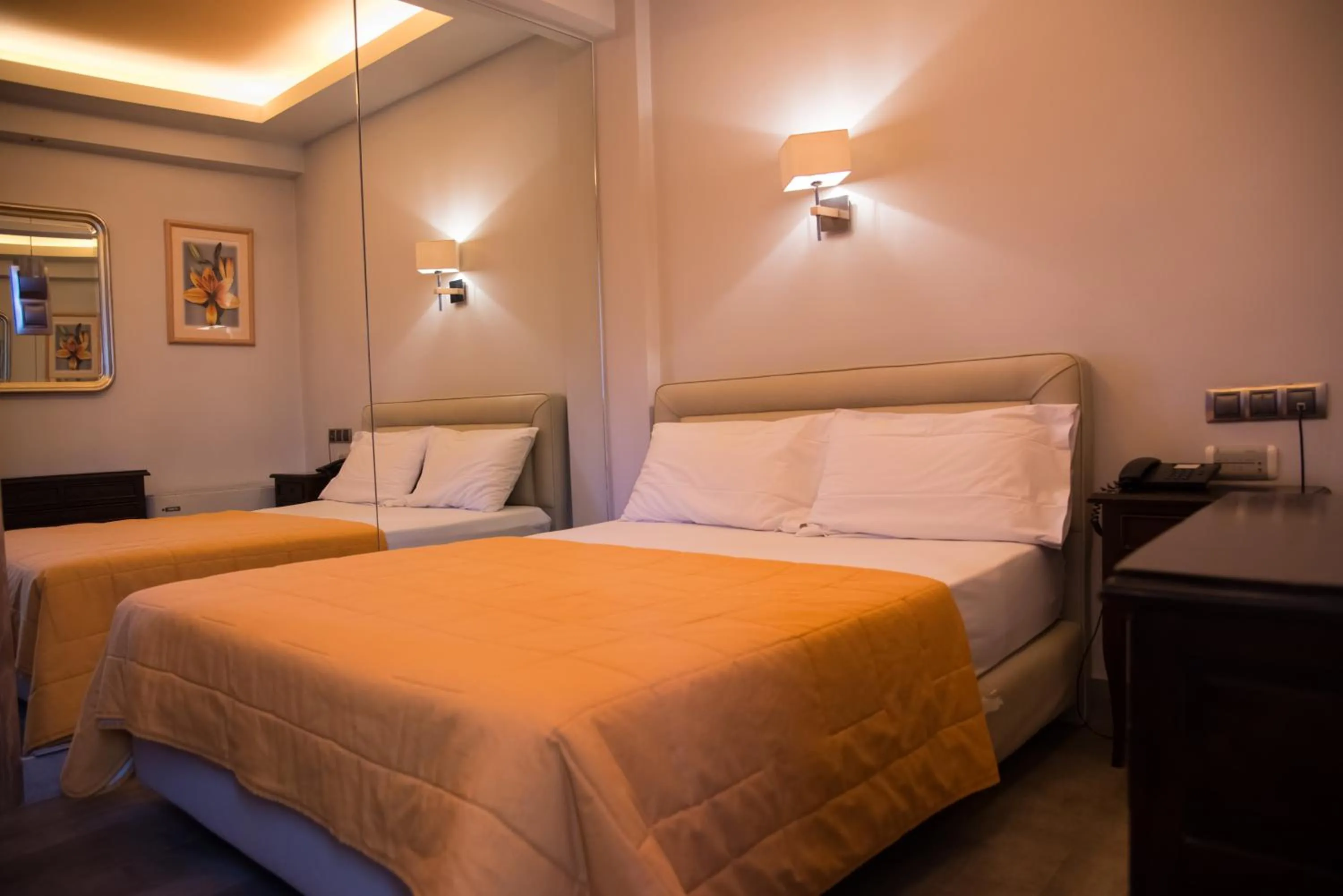 Bedroom, Bed in Hotel Maroussi