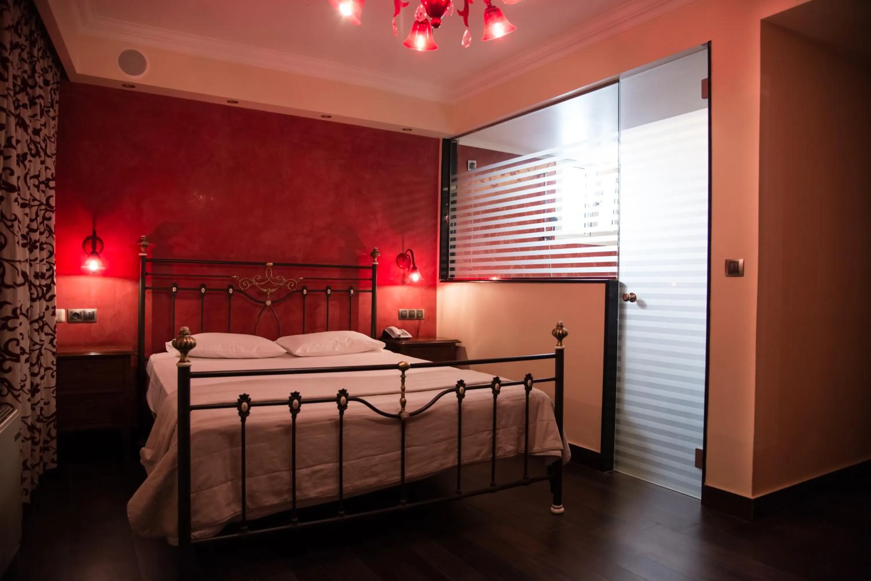 Bedroom, Bed in Hotel Maroussi