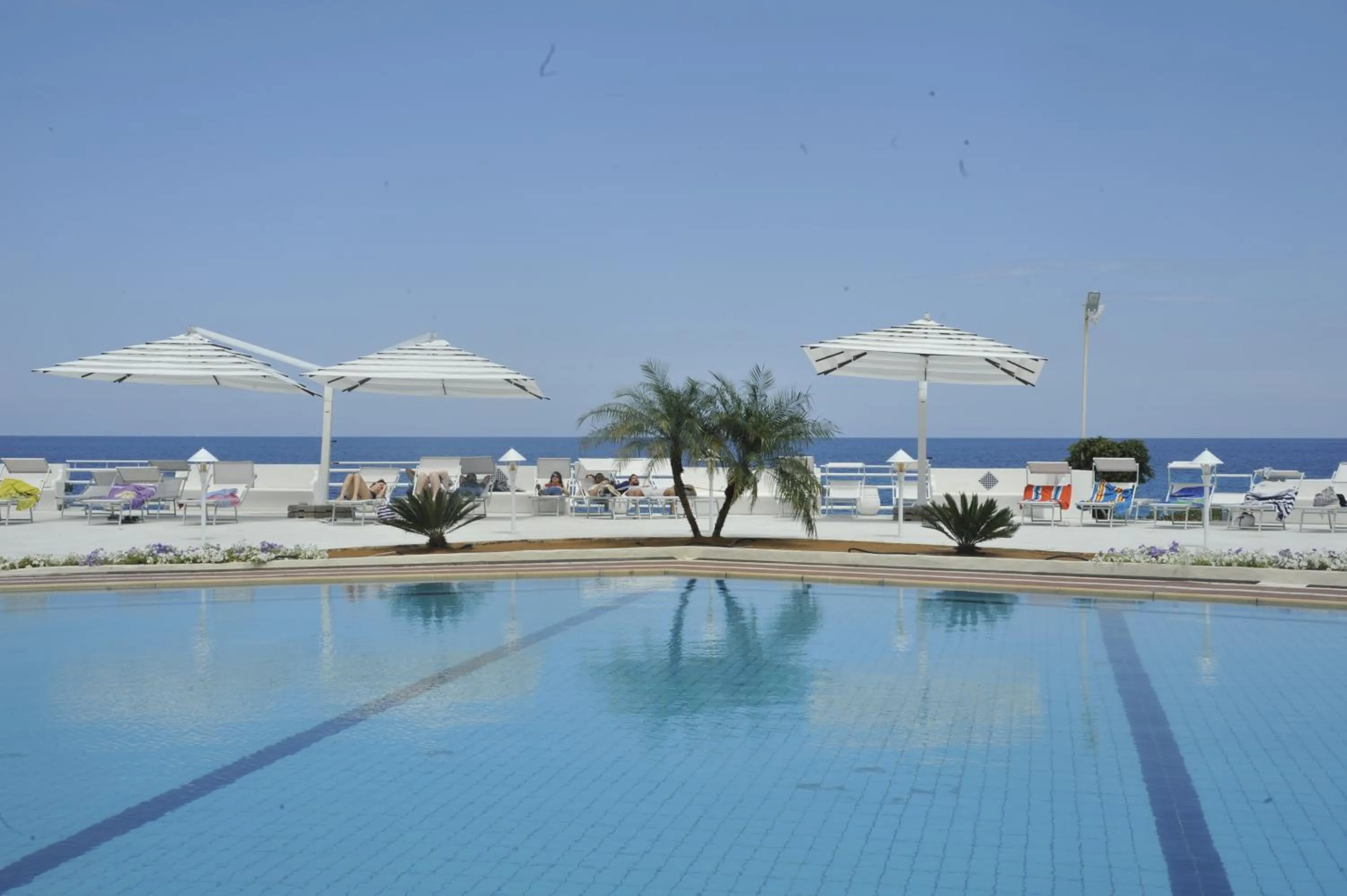 Pool view in La Marsa Vacances