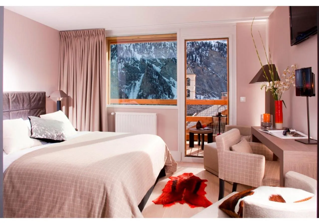Bedroom in Hôtel & Spa L'Alta Peyra
