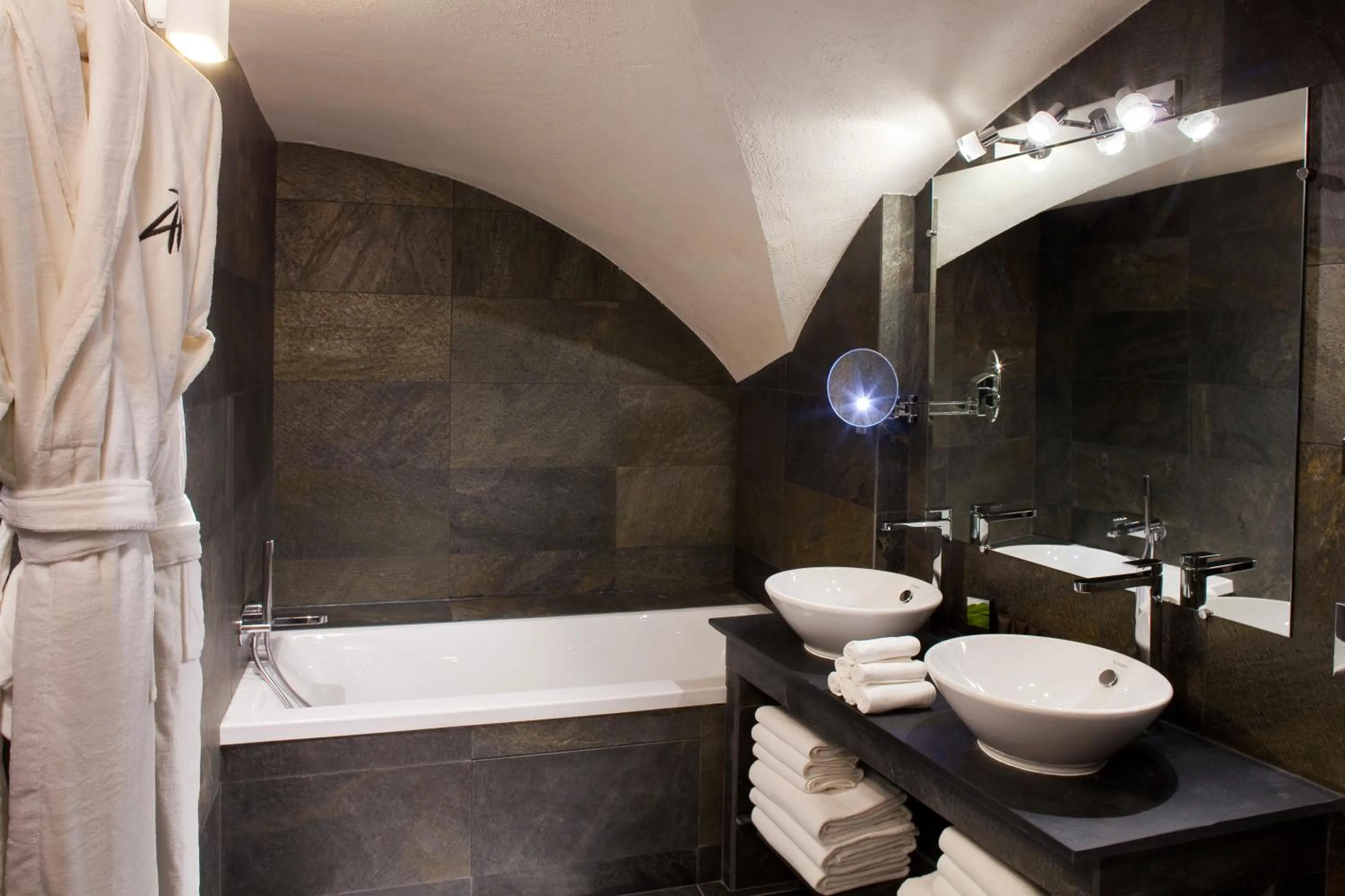 Bathroom in Hôtel & Spa L'Alta Peyra