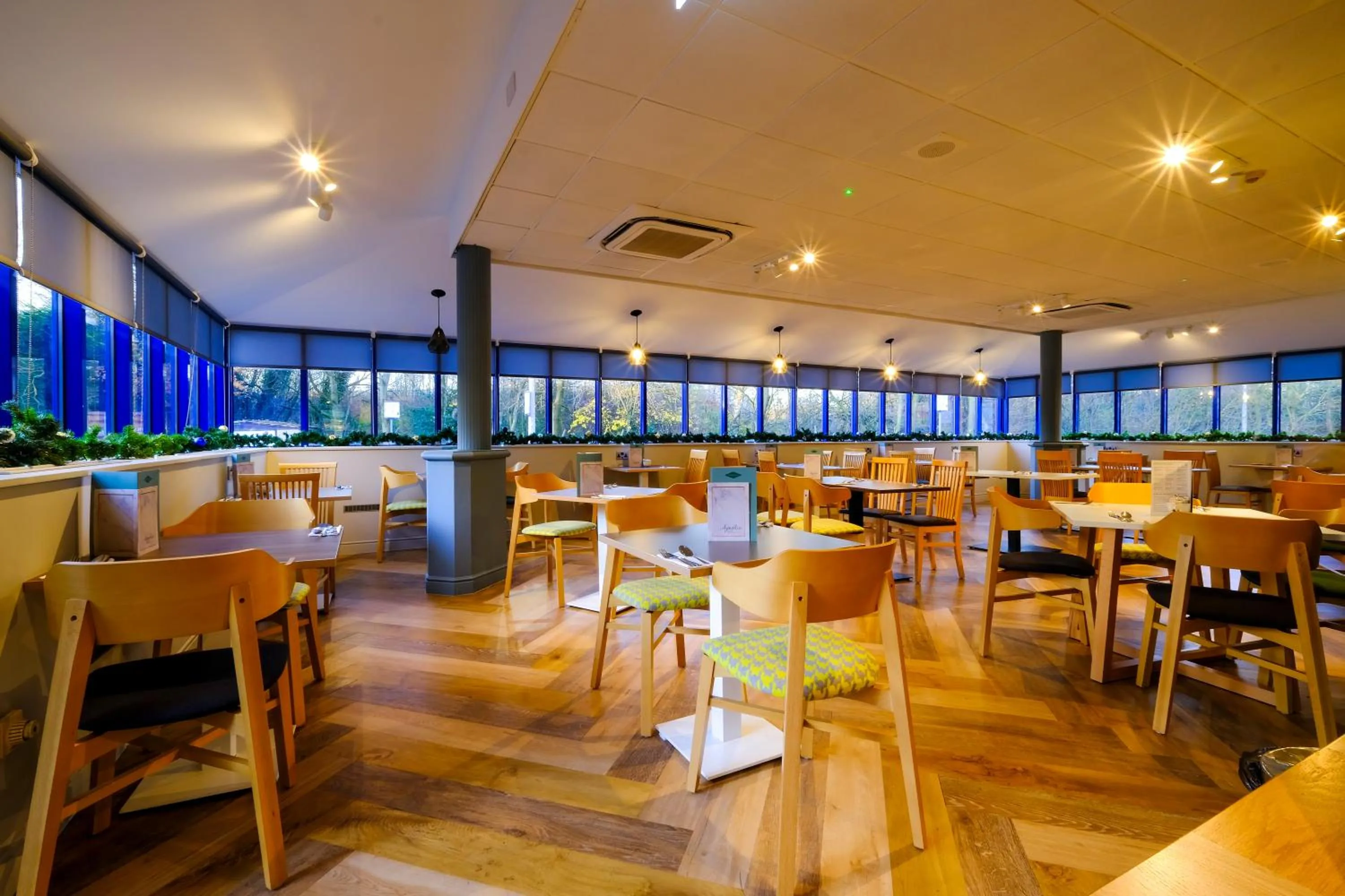 Restaurant/places to eat in Holiday Inn Warrington by IHG