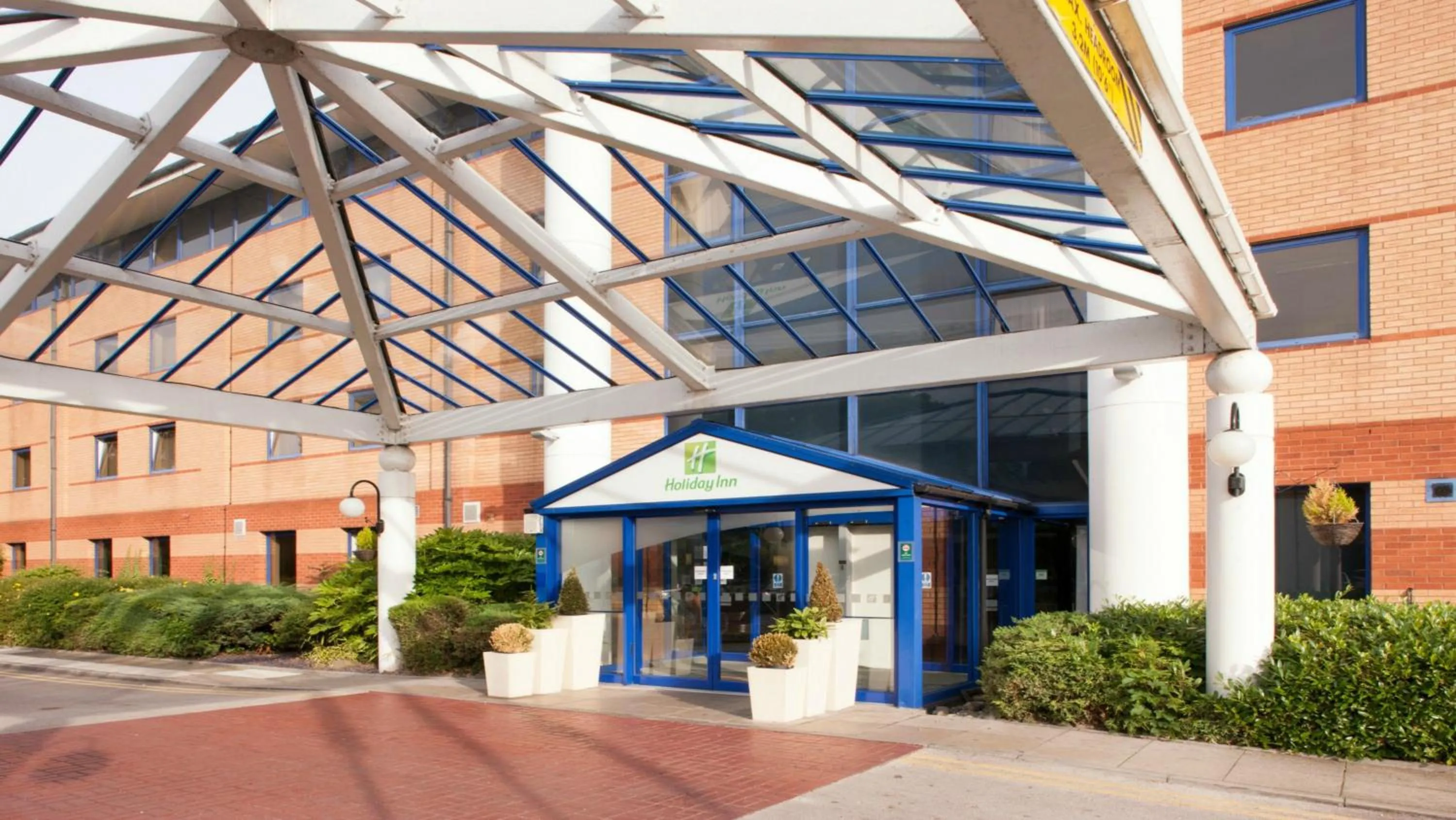 Property building in Holiday Inn Warrington by IHG