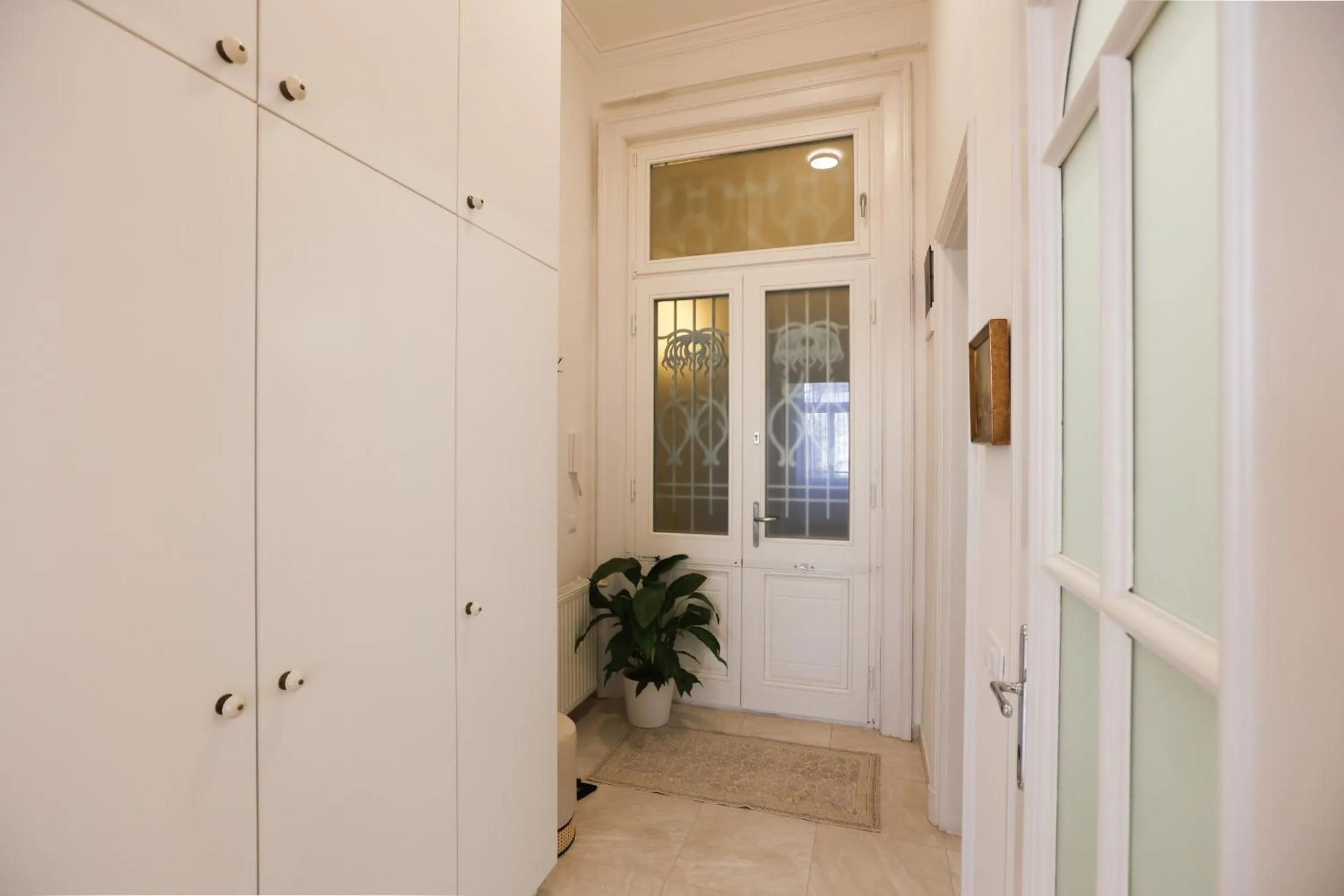 Facade/entrance in Mirage Medic Hotel