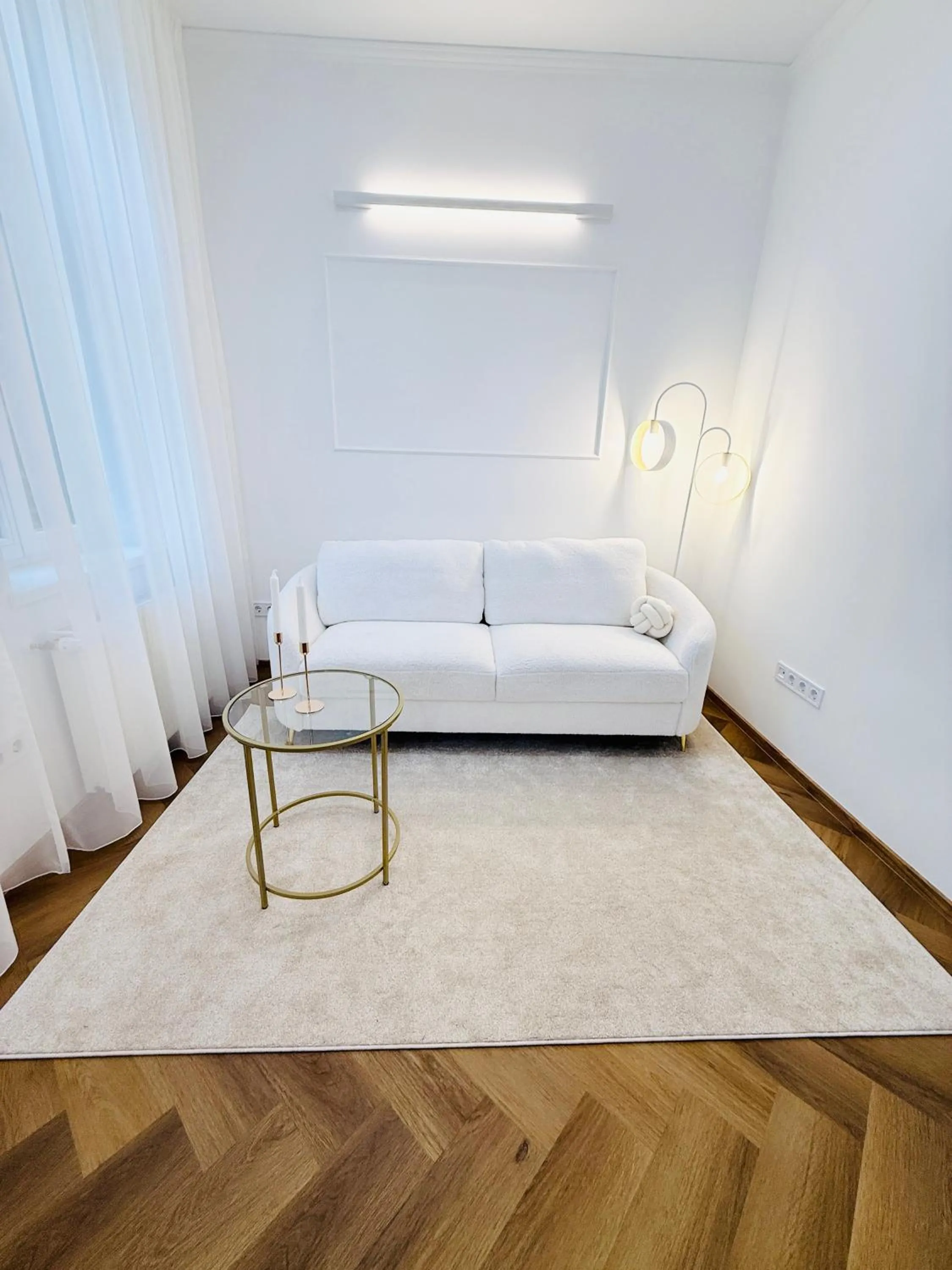 Living room, Bed in Mirage Medic Hotel