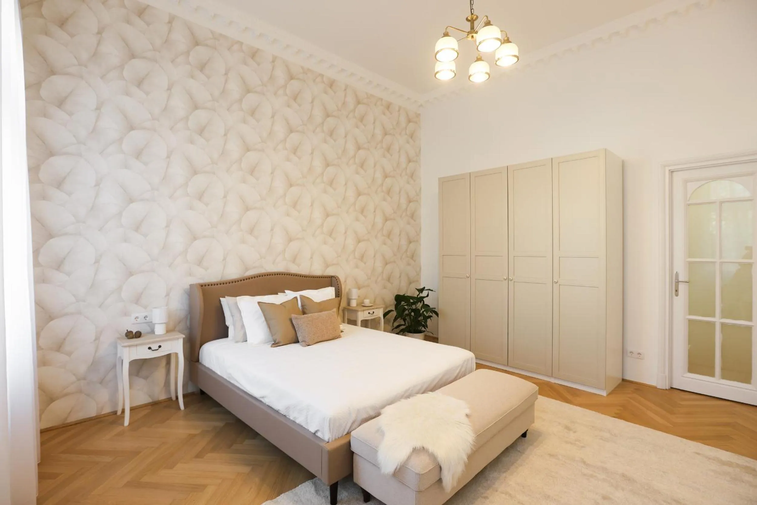 Bed in Mirage Medic Hotel