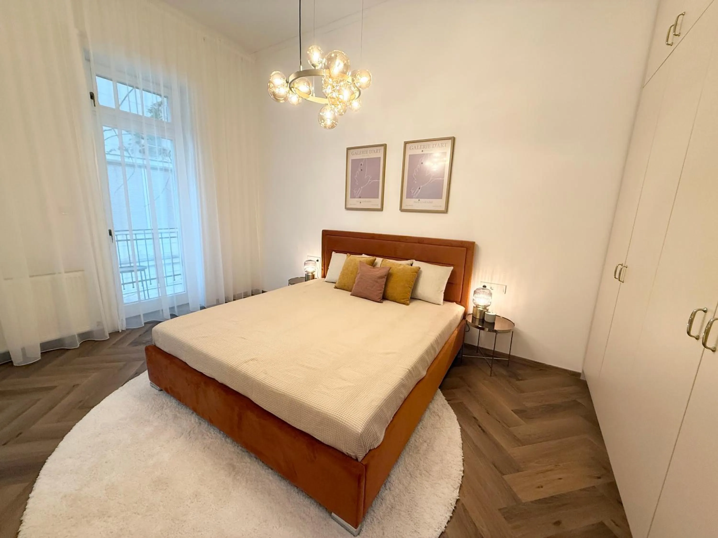 Bed in Mirage Medic Hotel