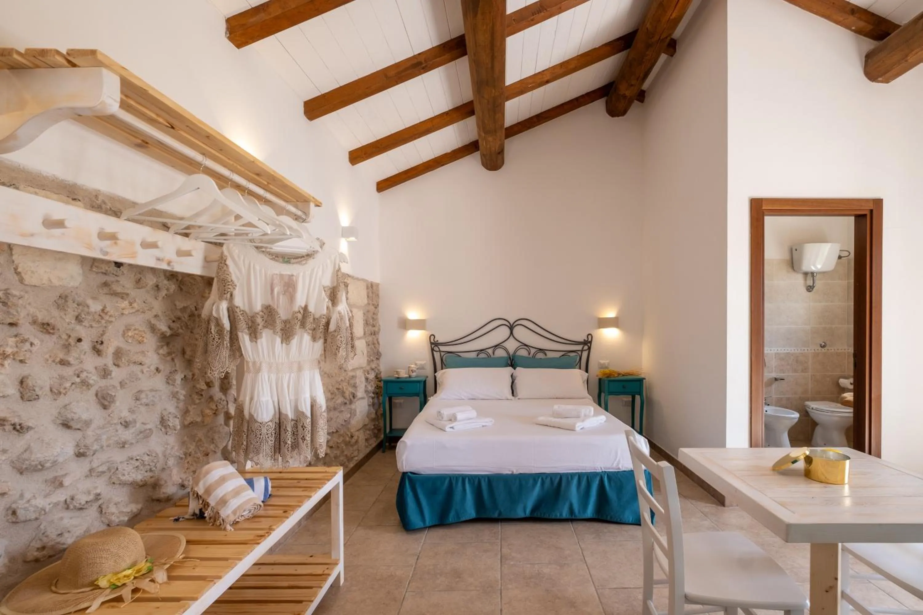 Bed in Agriturismo Alonì Costarella Masseria