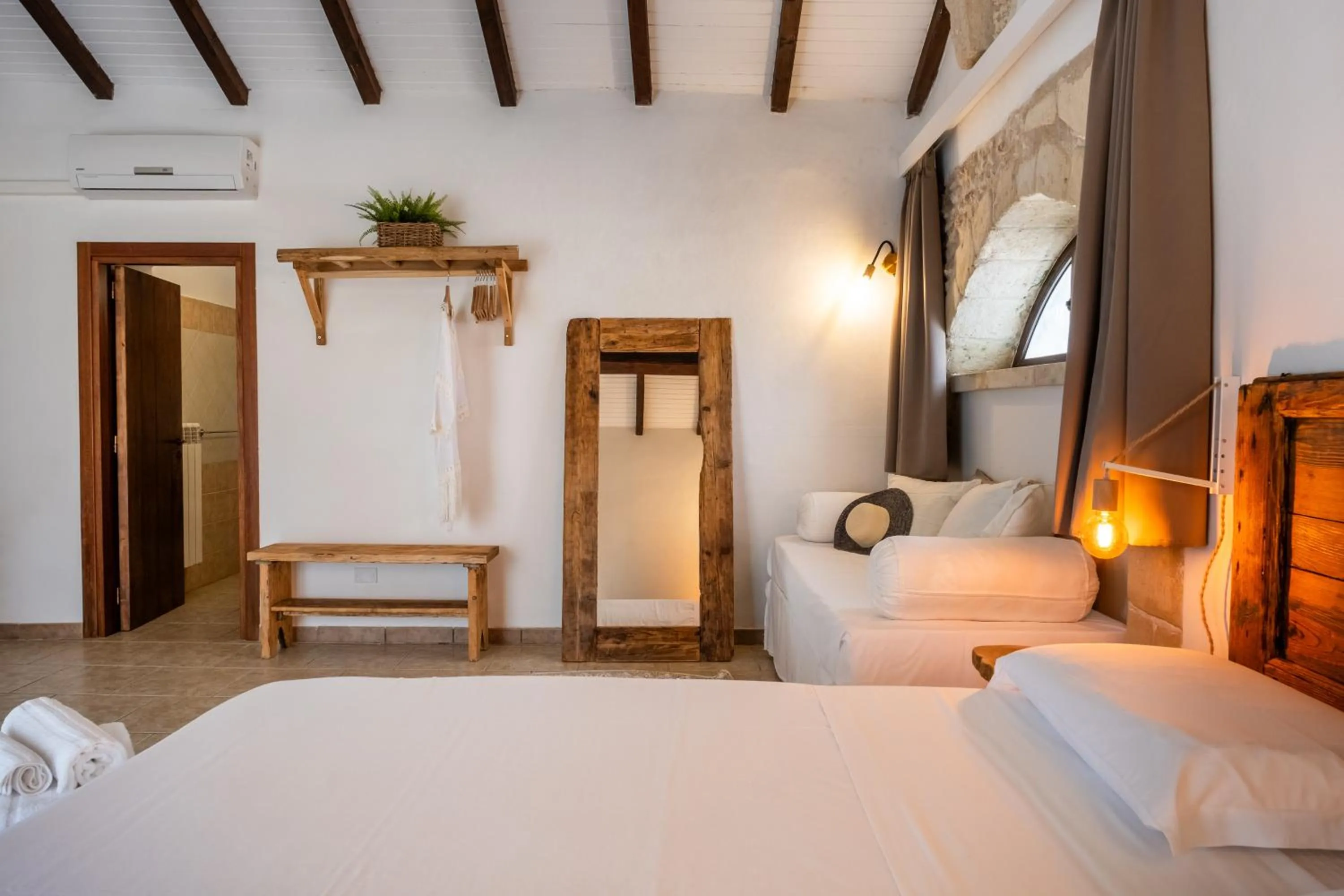 Bed in Agriturismo Alonì Costarella Masseria