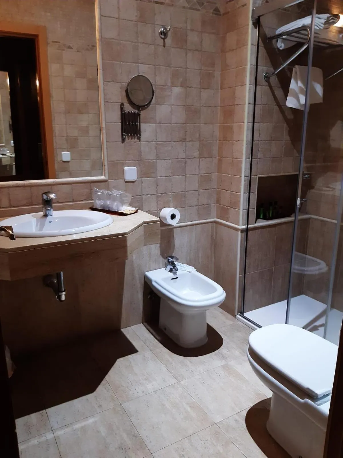 Shower in Hotel Marisma Sancti Petri