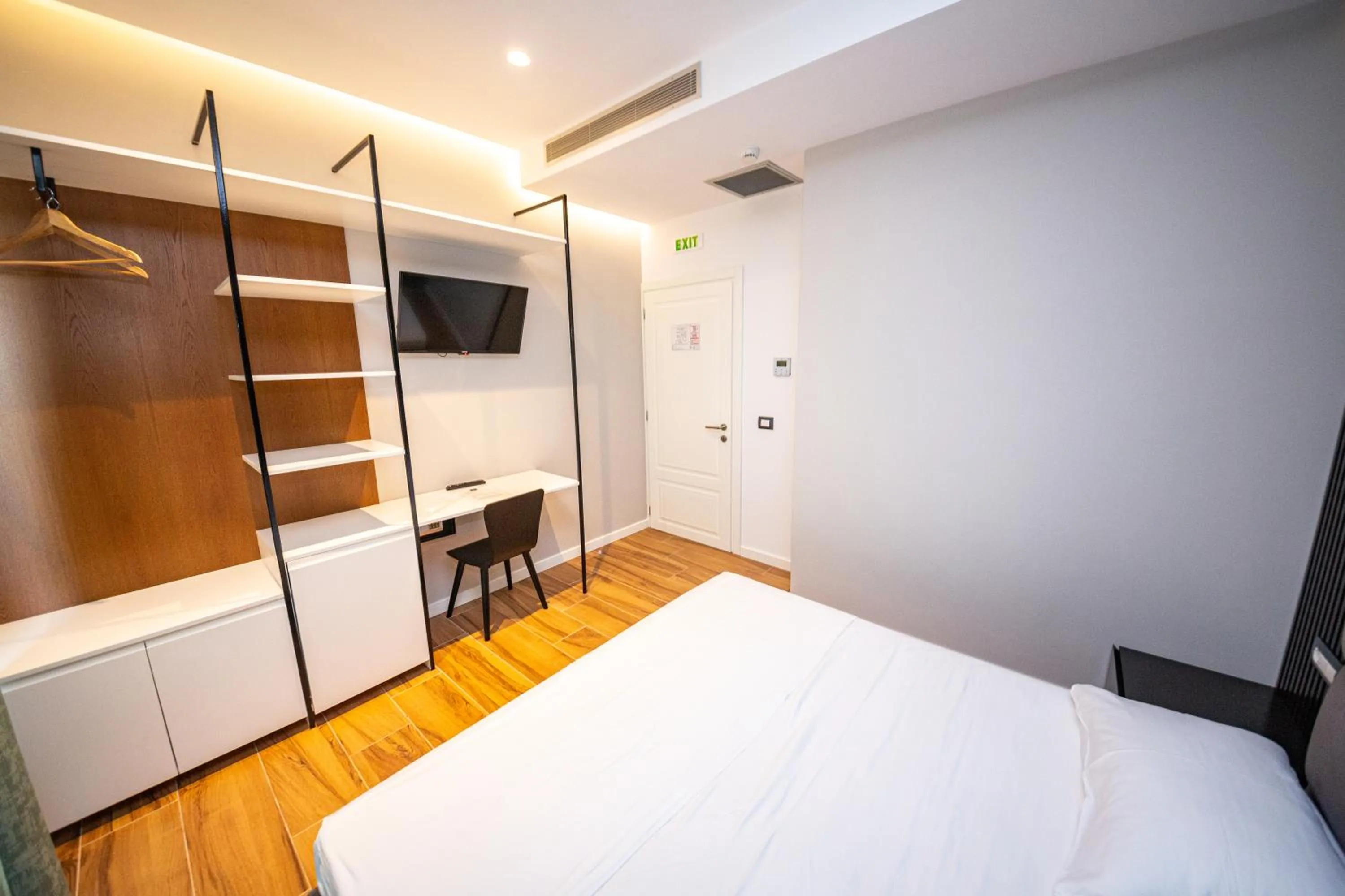 Bedroom, Bed in Inada Hotel Ksamil