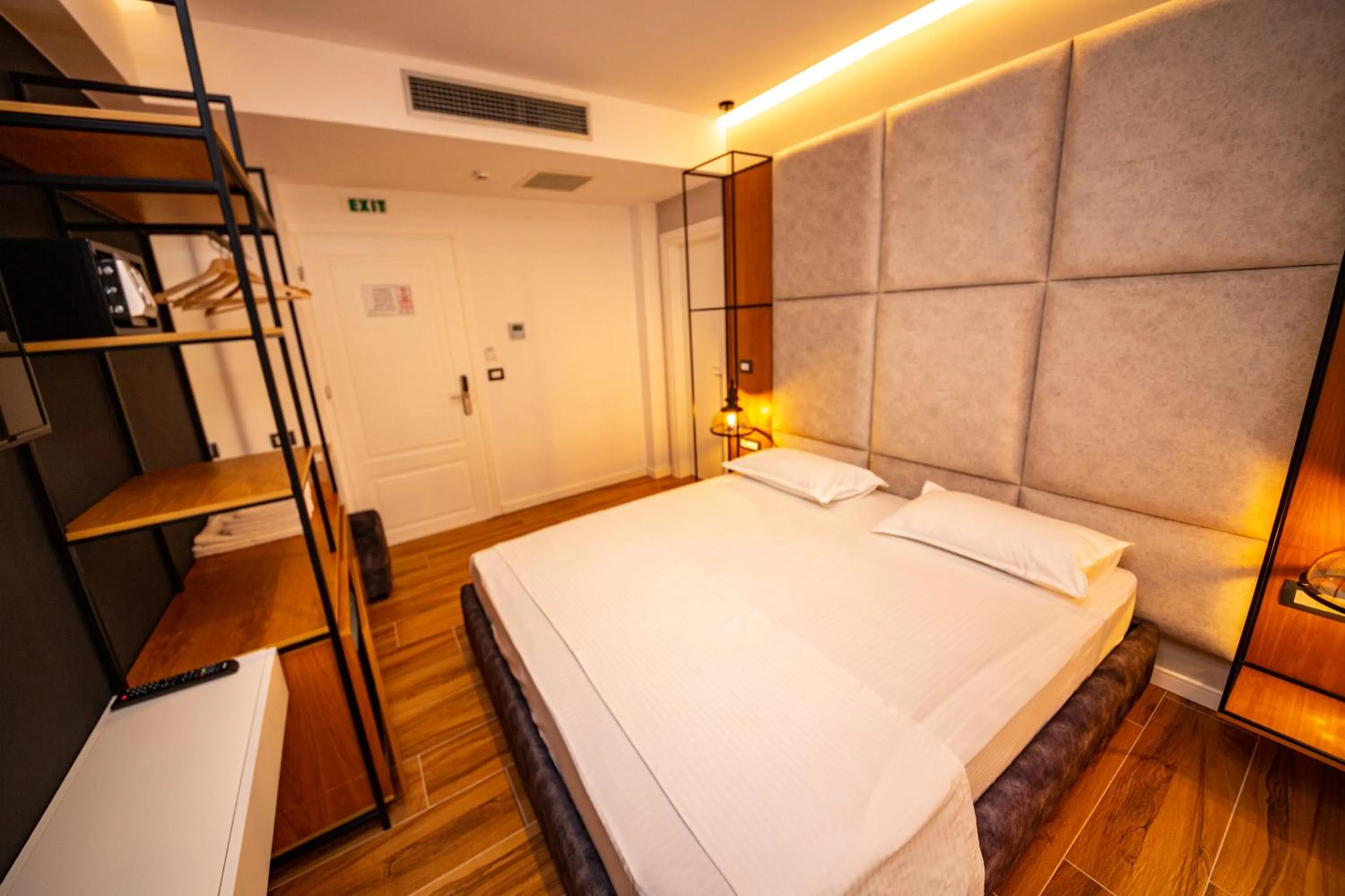 Bedroom, Bed in Inada Hotel Ksamil