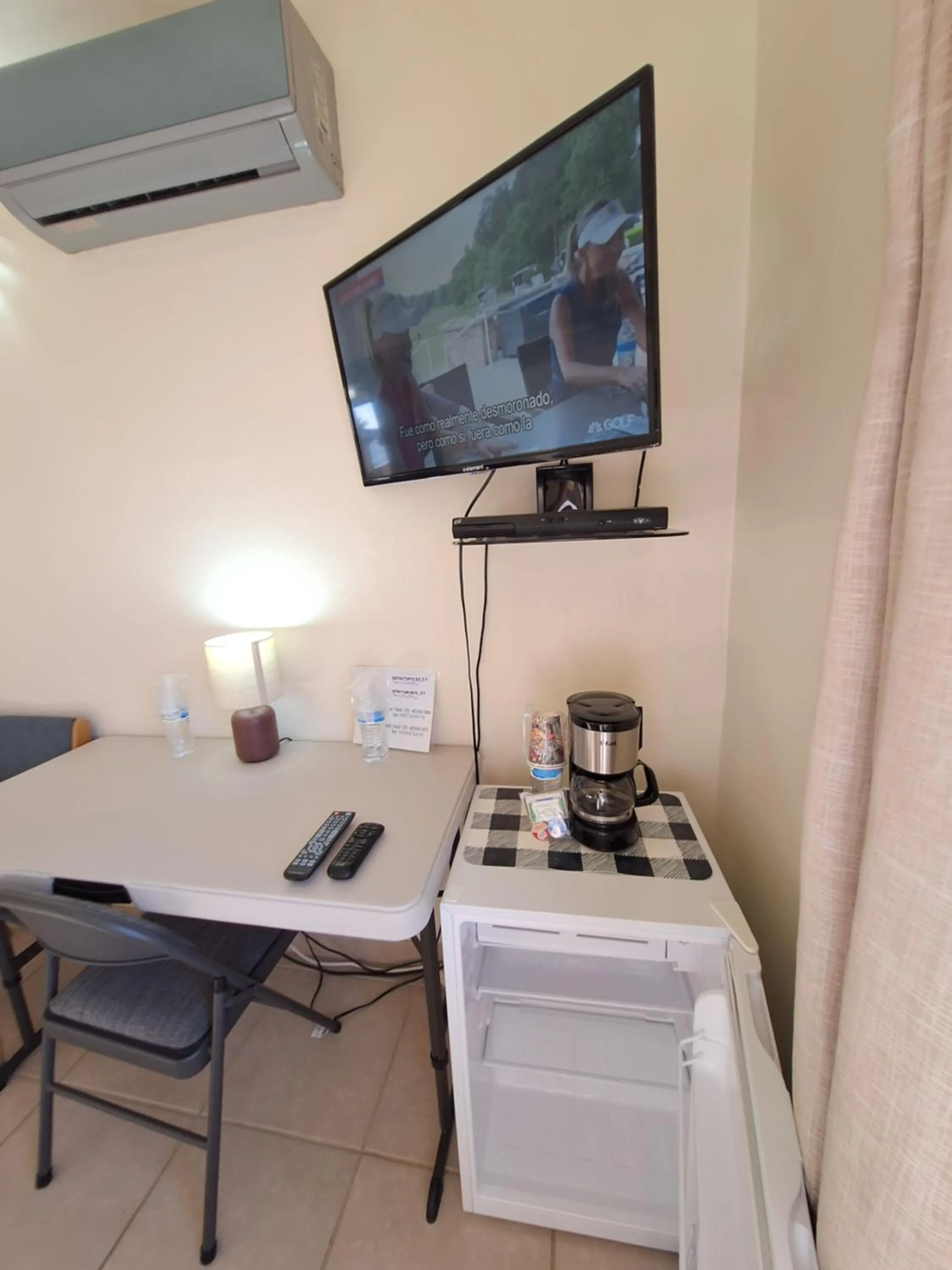 #53 Bungalow Seaside Hotel & Victors RV Park