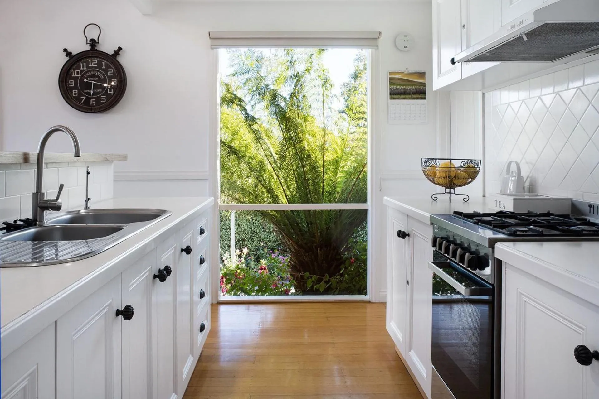 Aggies Way - dog friendly with panoramic views