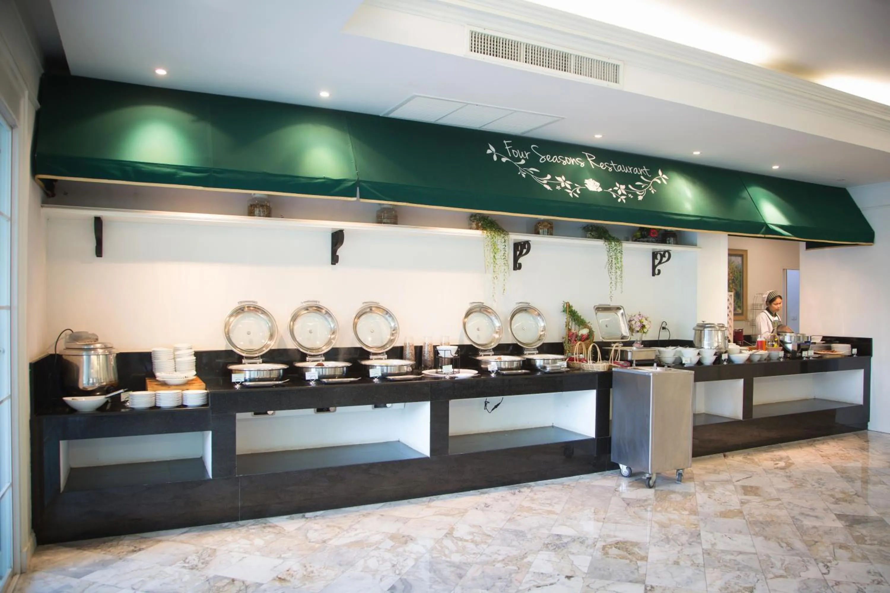 Breakfast in Kensington English Garden Resort Khaoyai