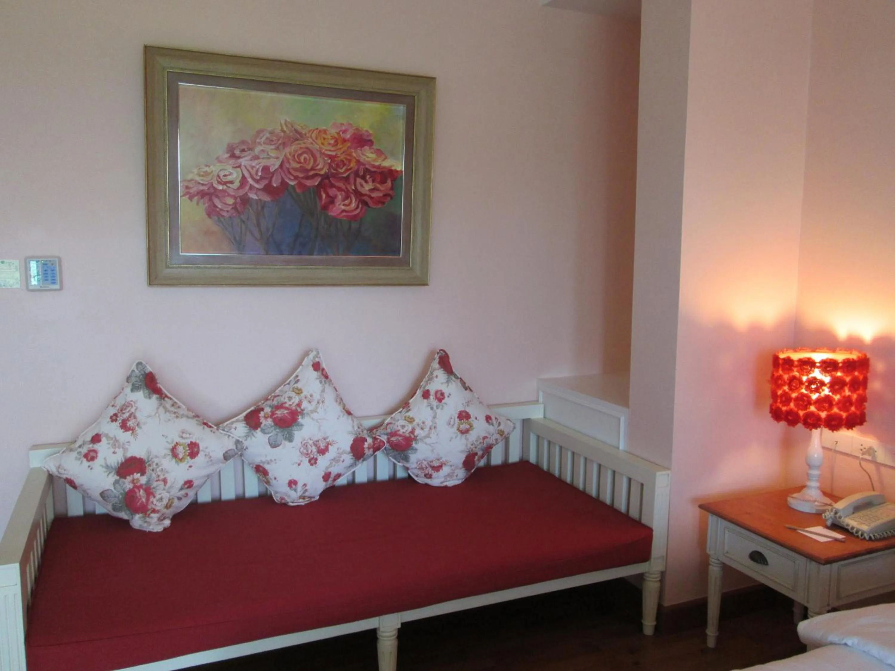 Bed in Kensington English Garden Resort Khaoyai