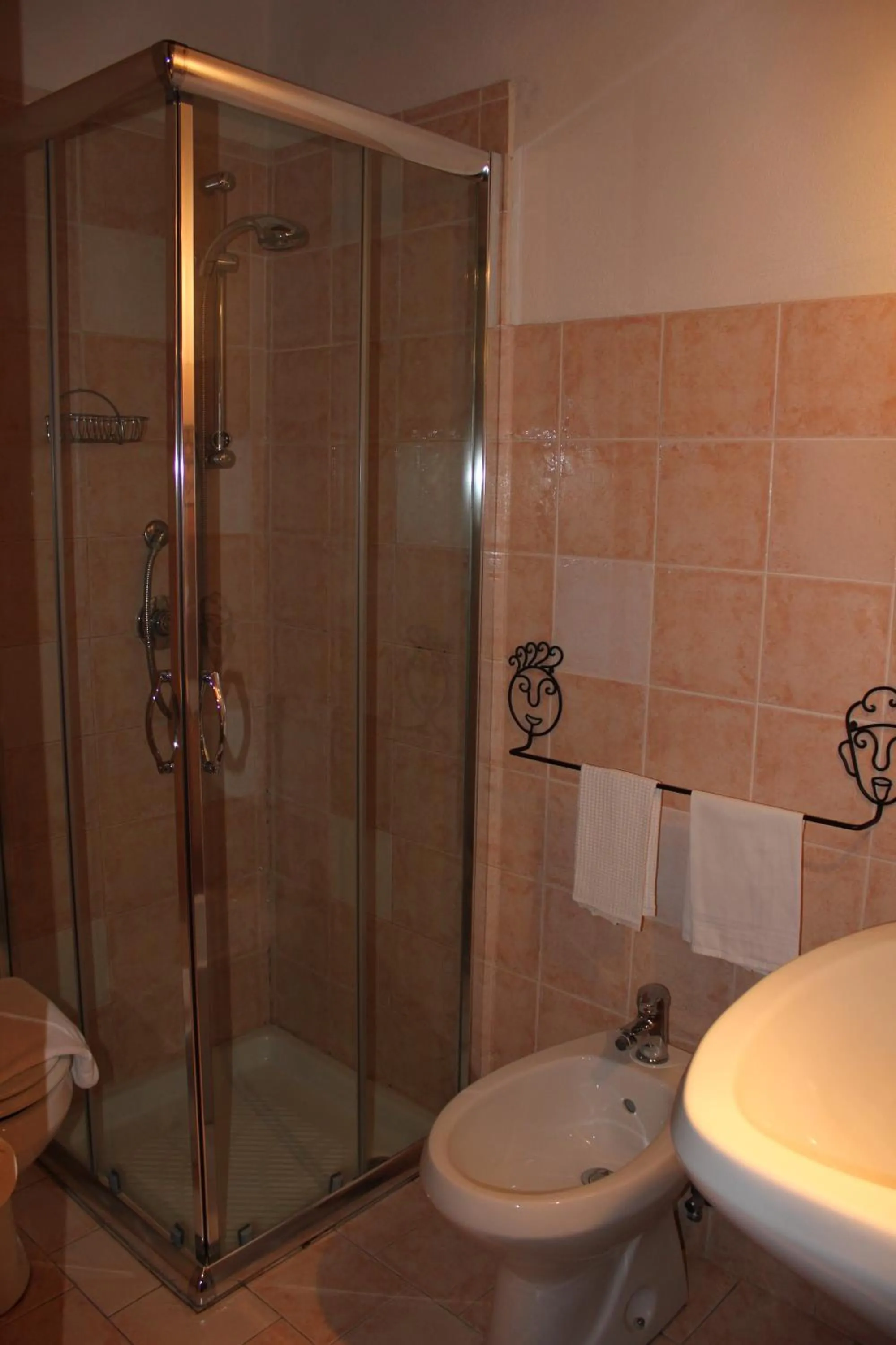 Shower in Villa Almoezia Charming B&B