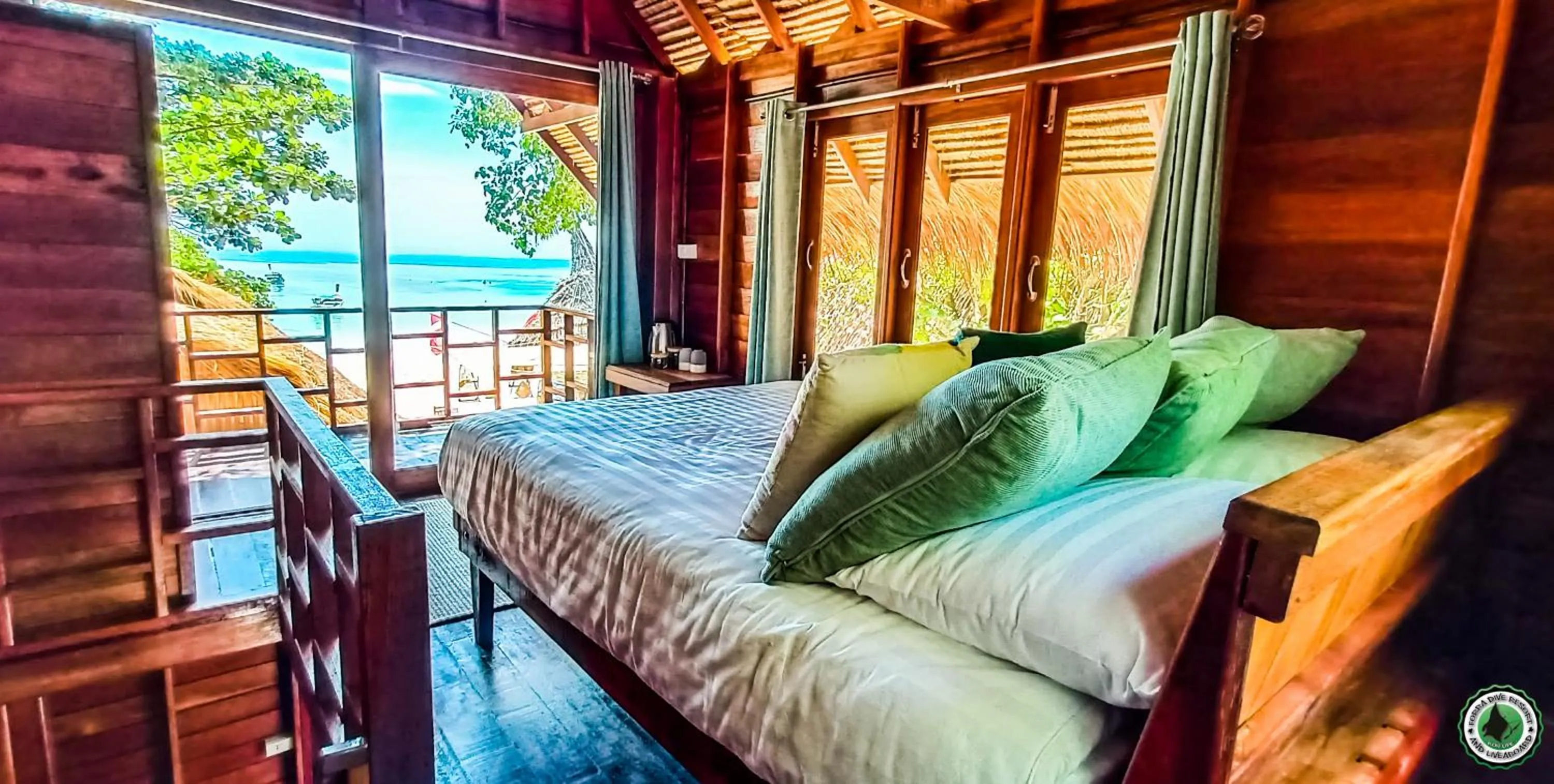 Bed in Forra Pattaya Sea View Bungalow