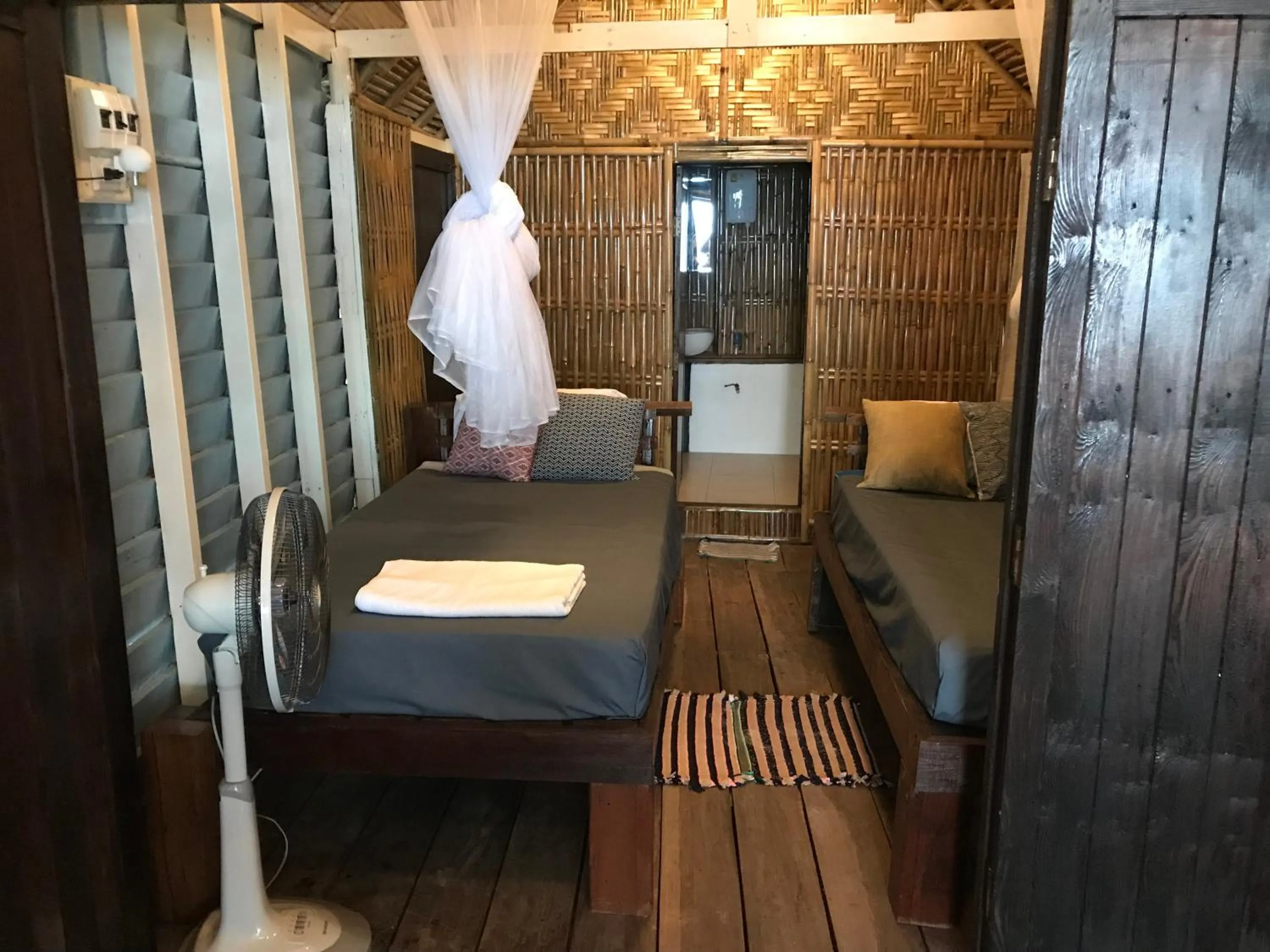 Forra Pattaya Sea View Bungalow