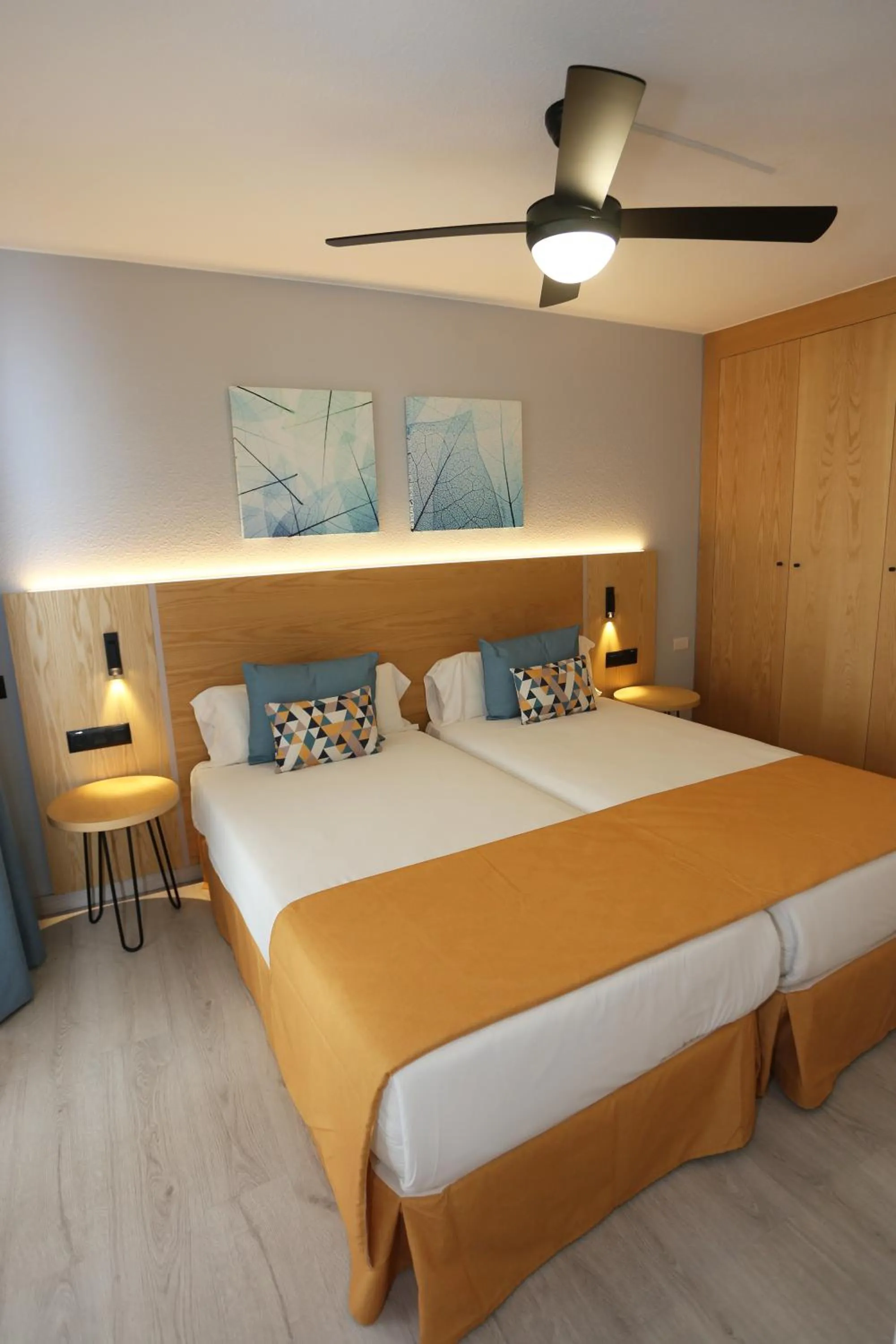 Bed in Hotel-Apartamentos Andorra