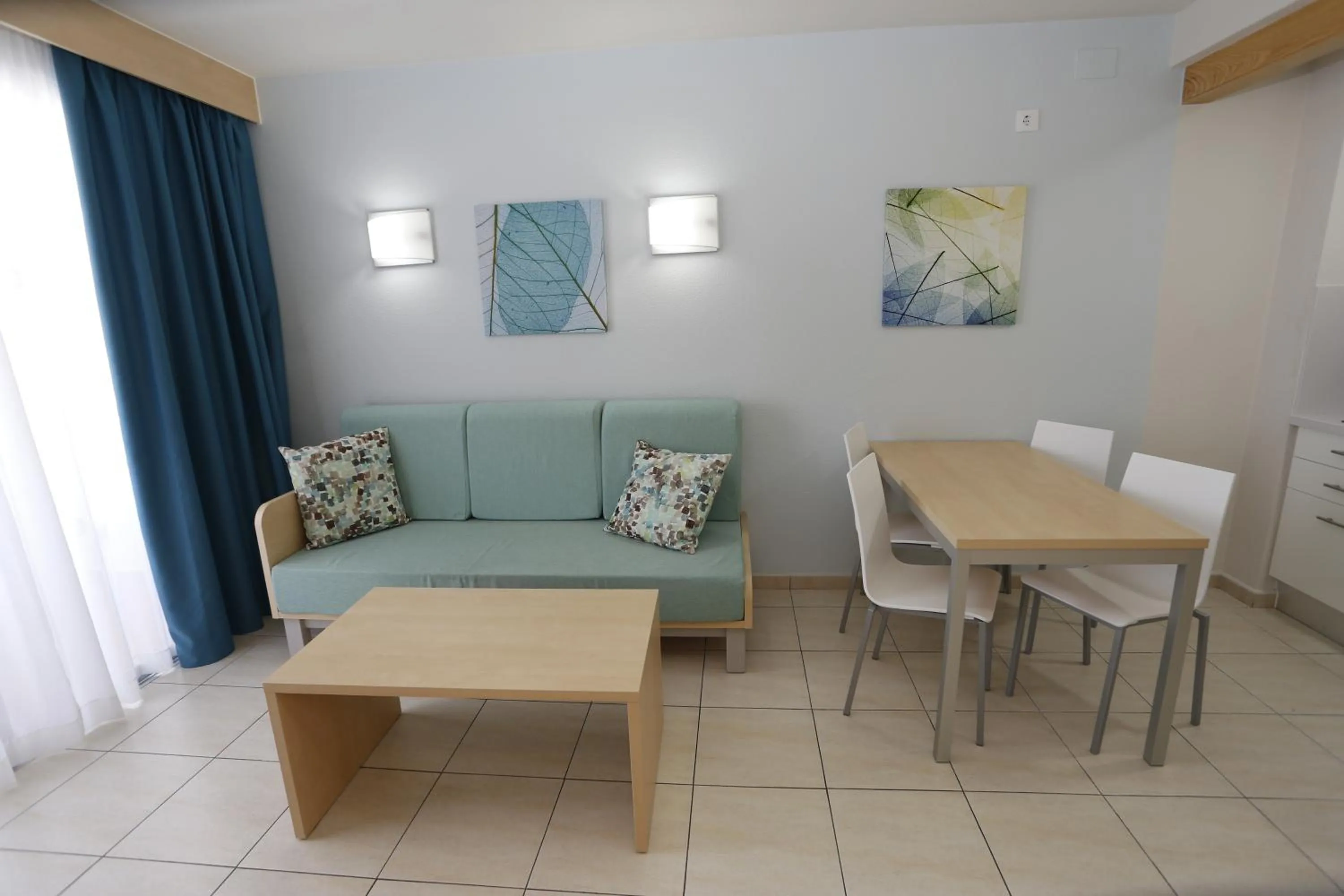 Living room in Hotel-Apartamentos Andorra