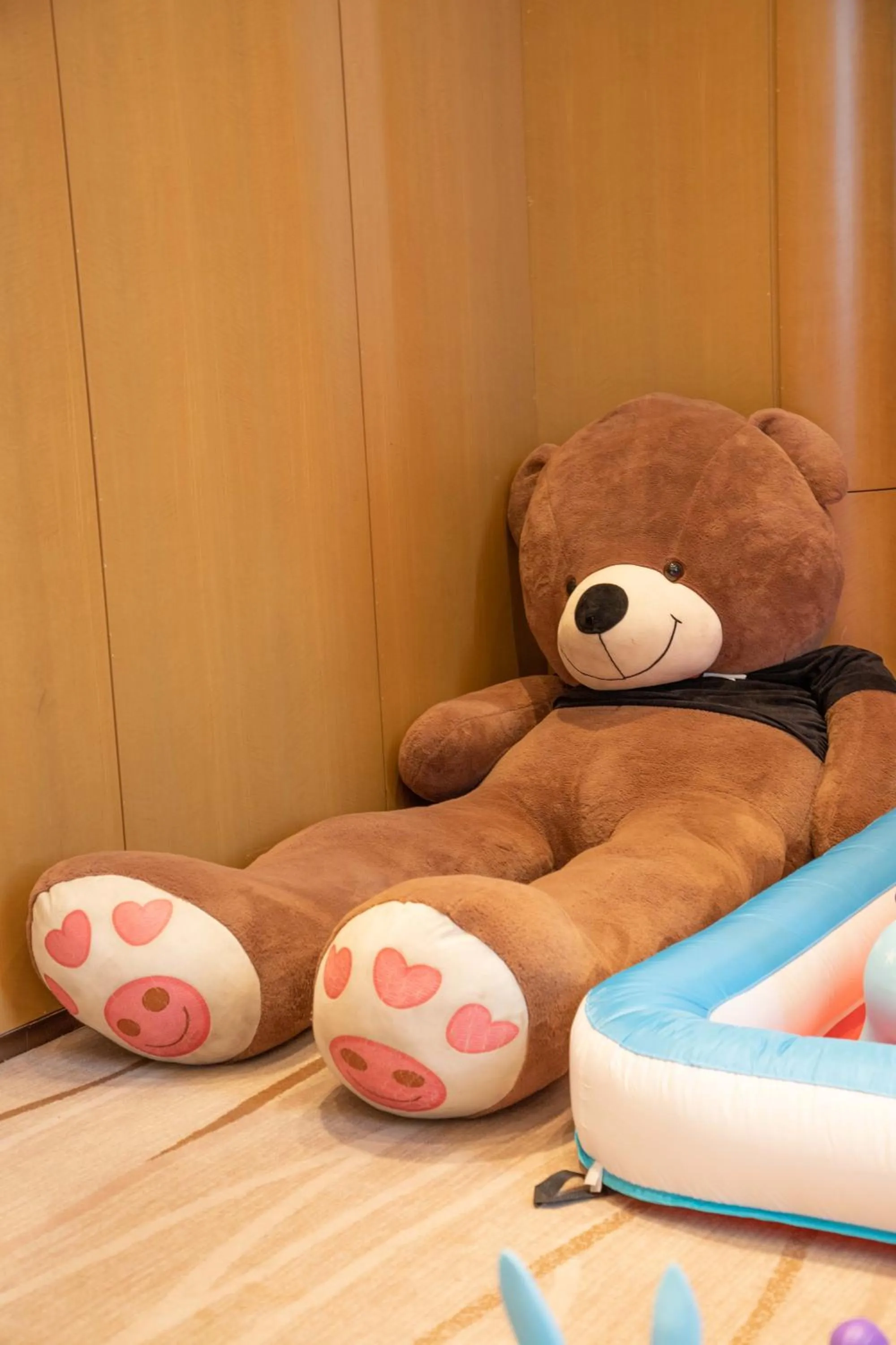 Children play ground in Wyndham Grand Plaza Royale Yuzhou Xiamen Wuyuan Bay