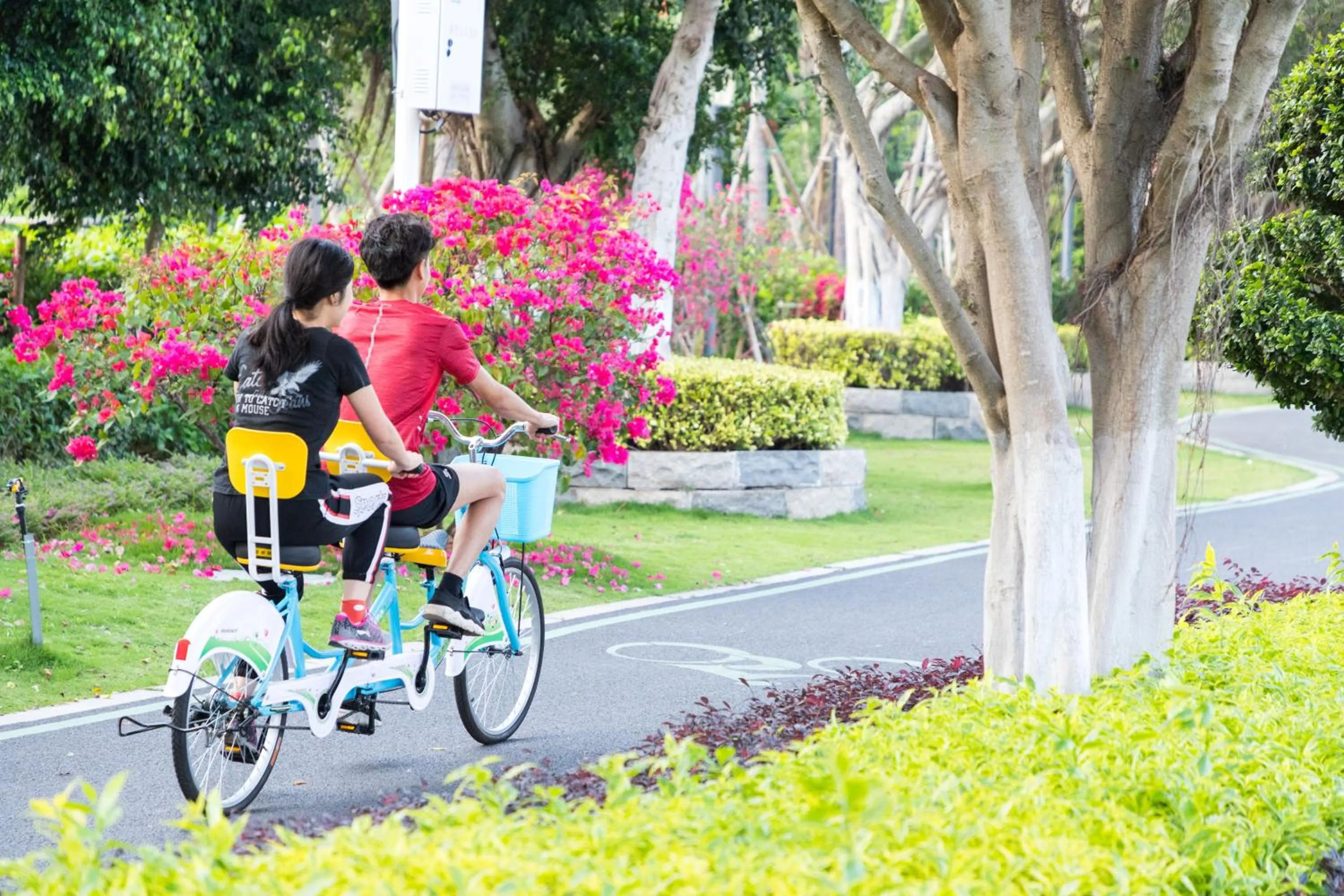 Cycling in Wyndham Grand Plaza Royale Yuzhou Xiamen Wuyuan Bay