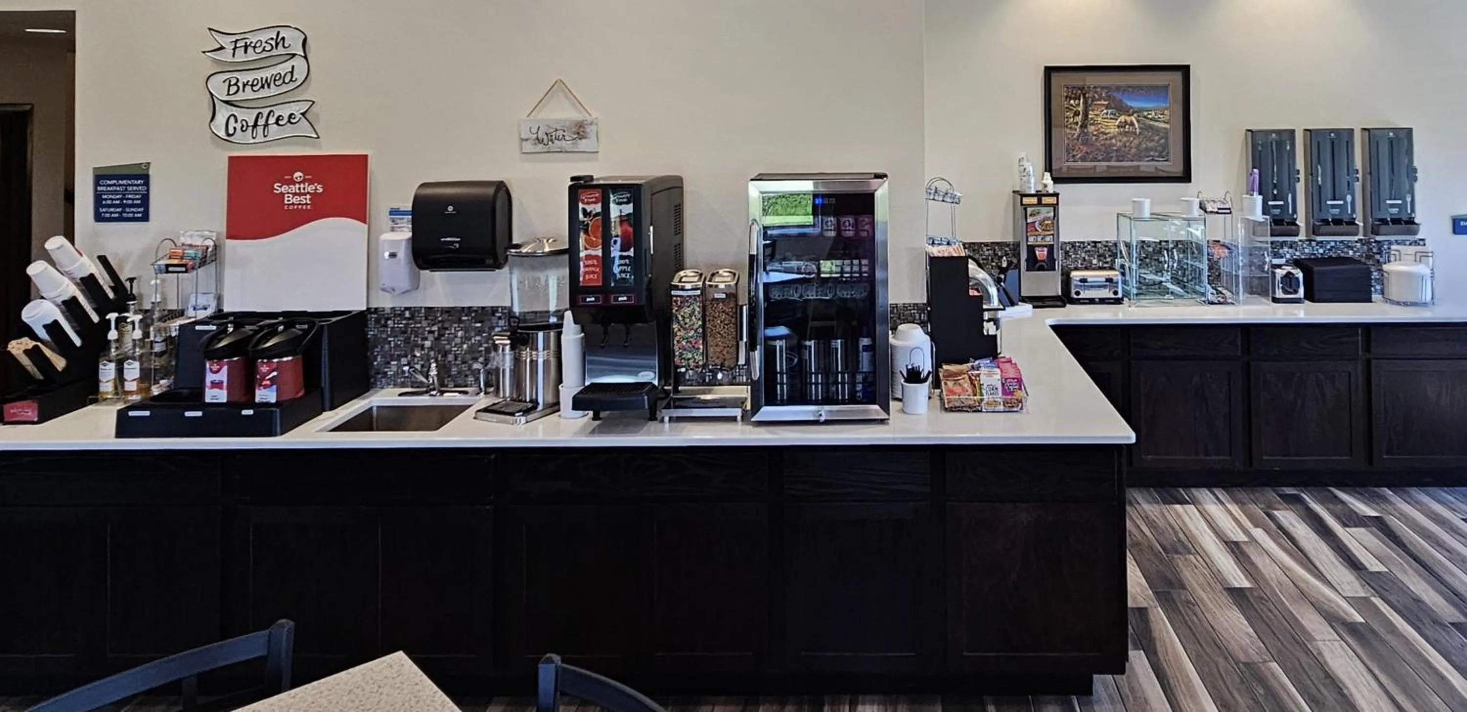 Breakfast in Cobblestone Inn & Suites – Manchester