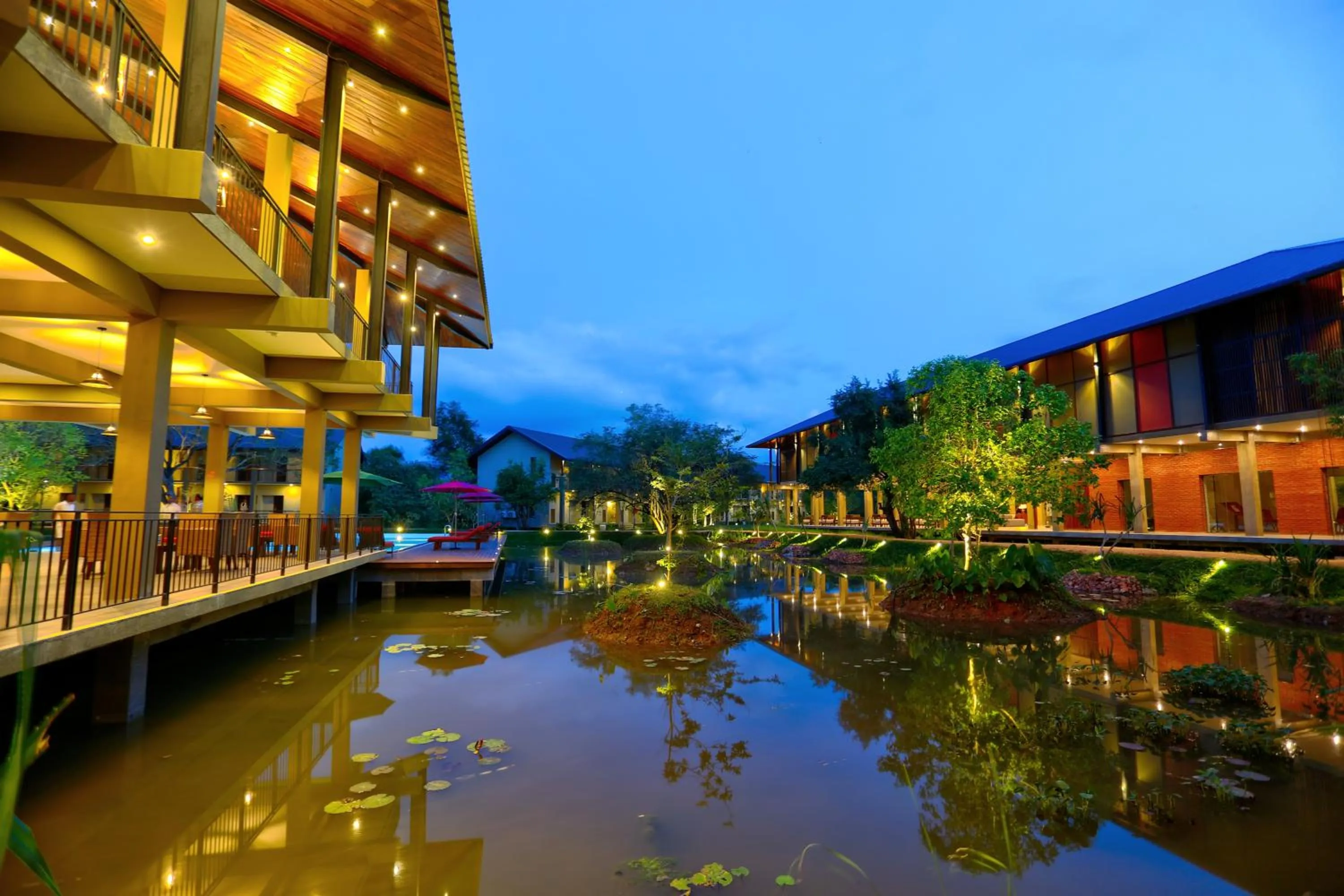 Tropical Life Resort and Spa