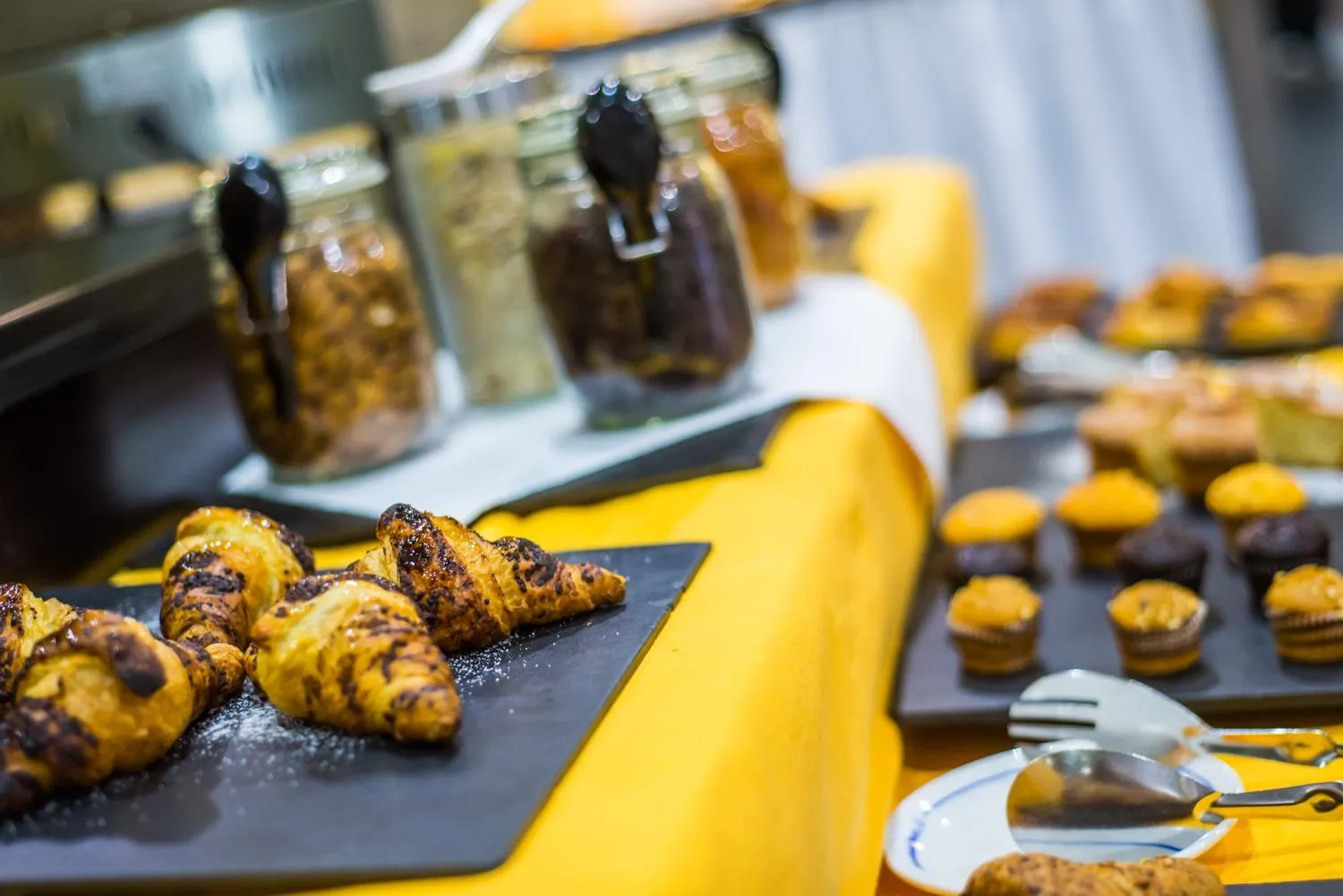 Continental breakfast in Udalla Park - Hotel & Apartamentos