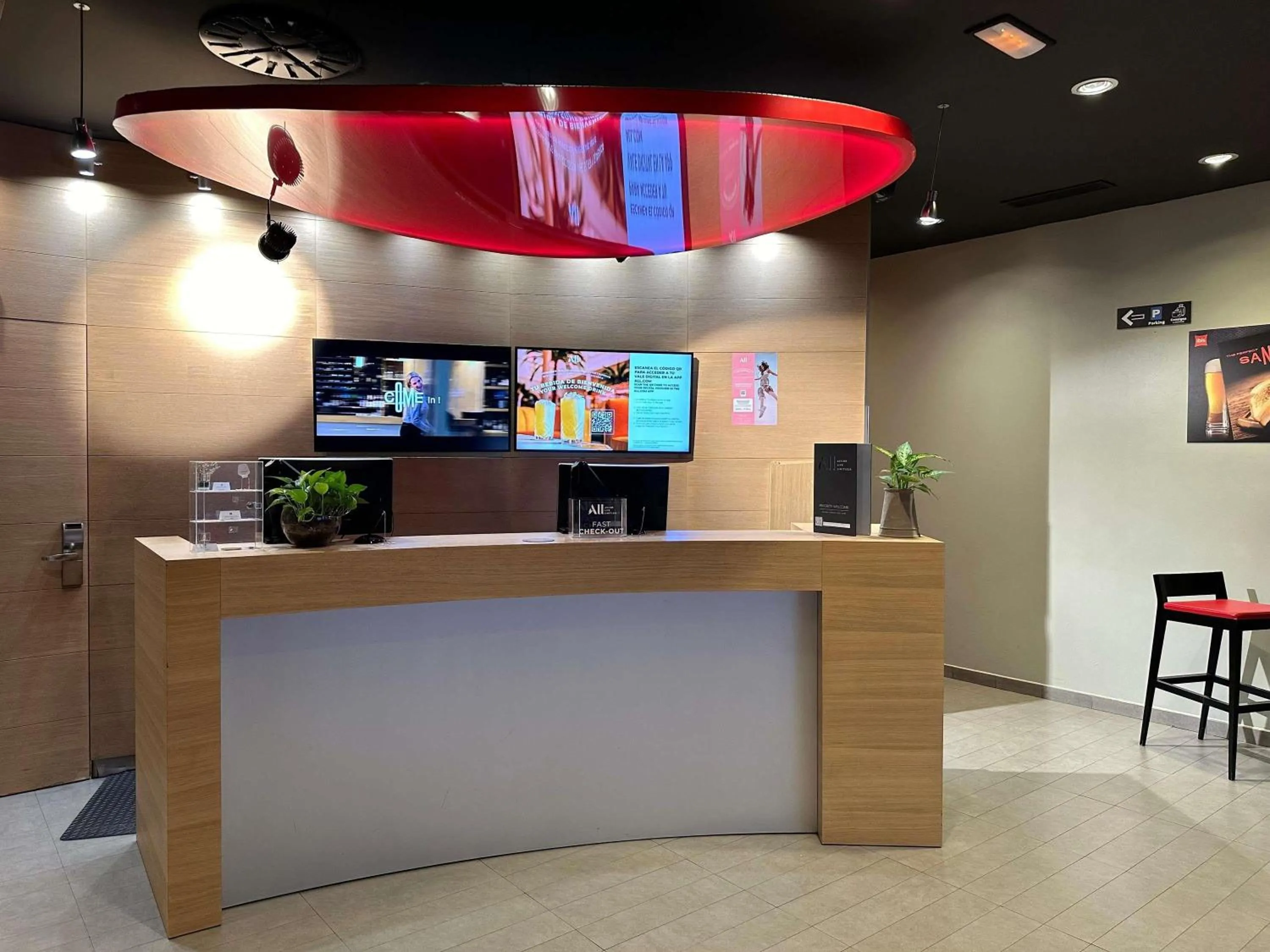 Property building in Ibis Madrid Centro las Ventas