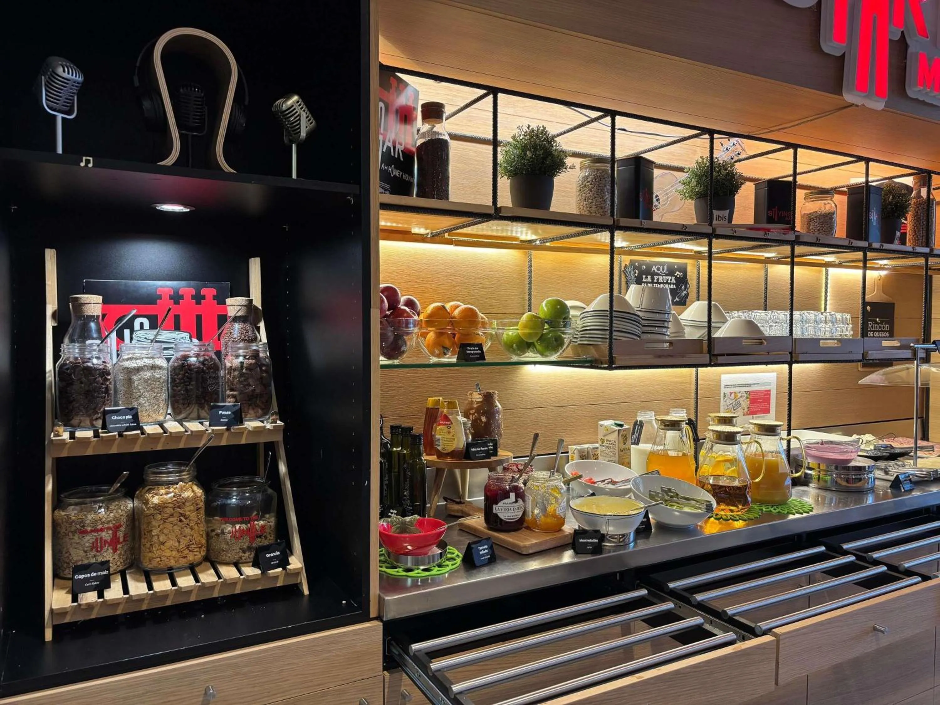 Breakfast in Ibis Madrid Centro las Ventas