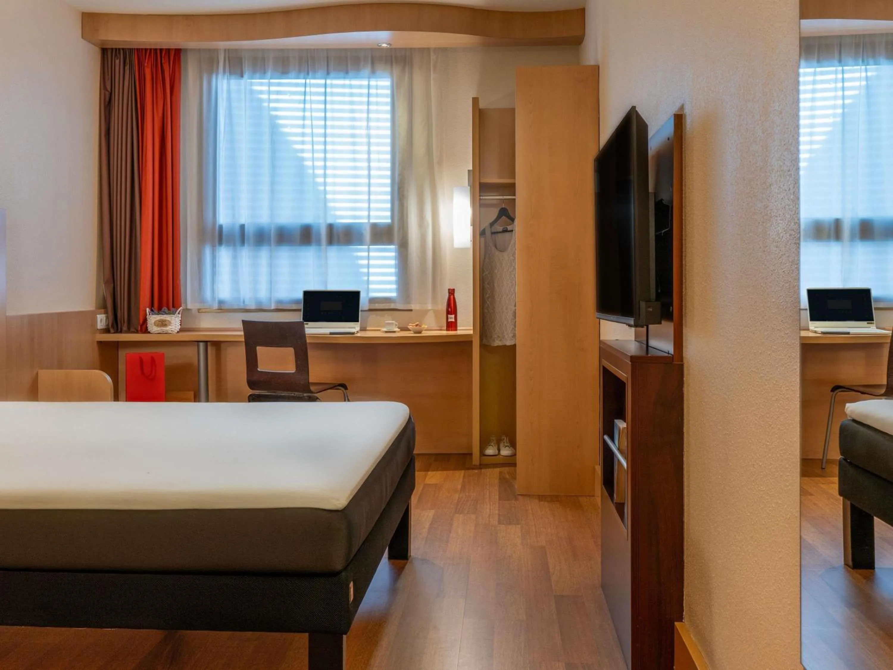 Double Room in Ibis Madrid Centro las Ventas