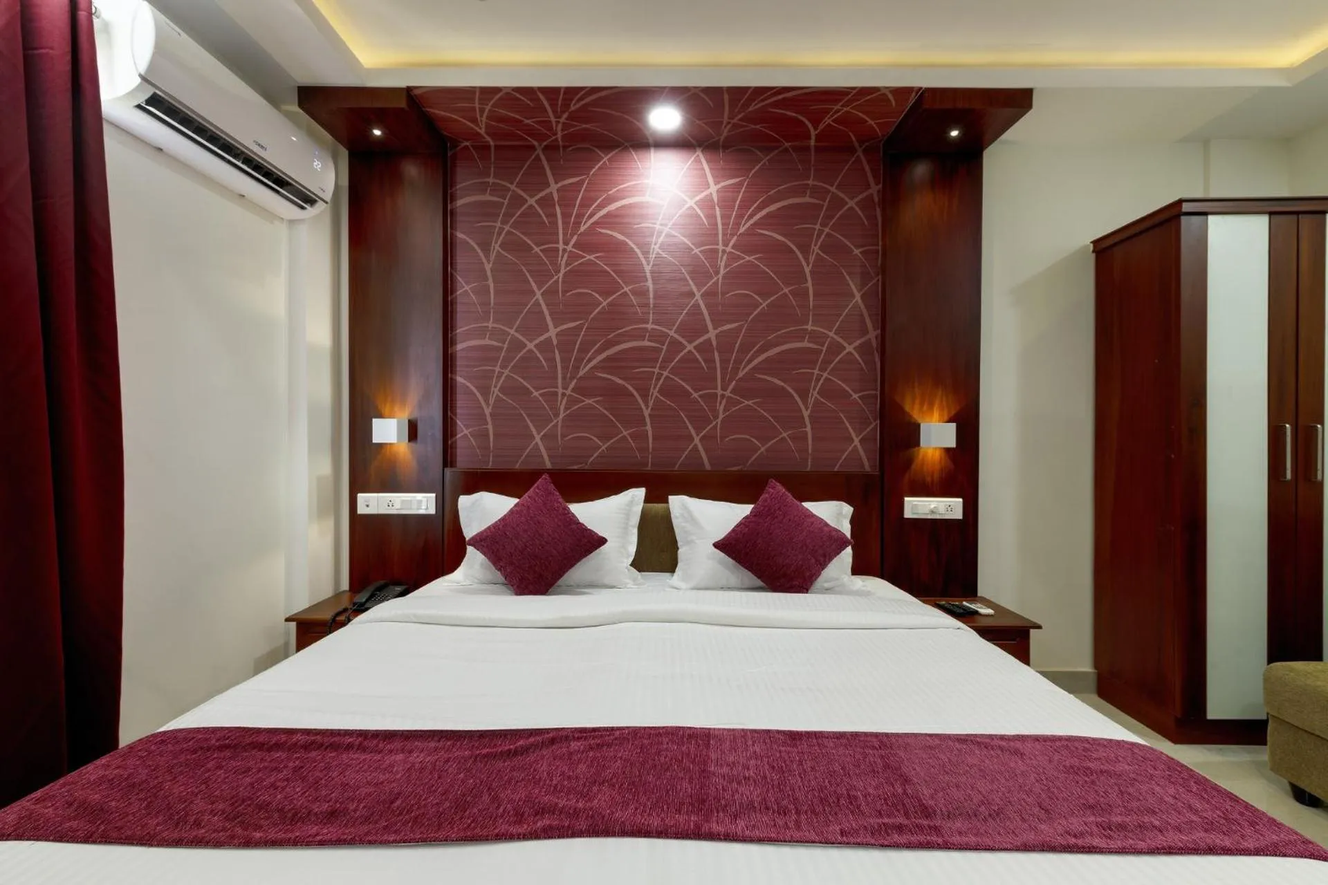 Bed in Burooj Hotel
