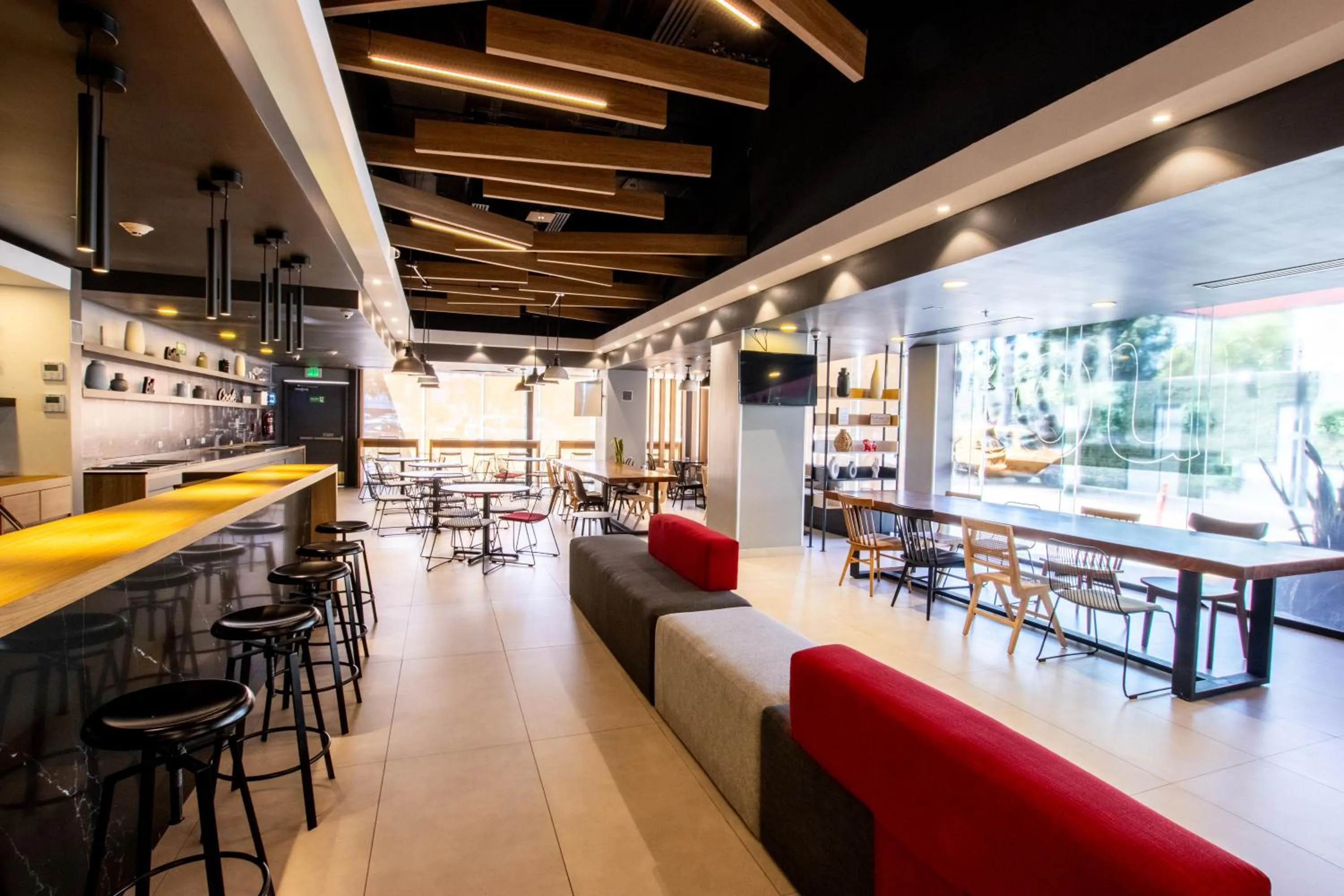 Restaurant/places to eat in ibis Tijuana