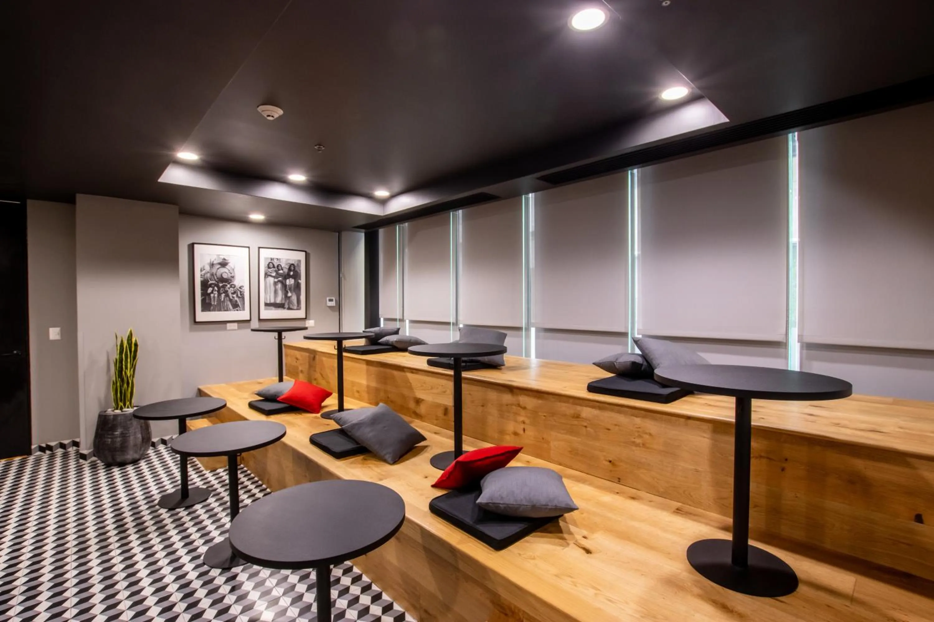 Seating area in ibis Tijuana