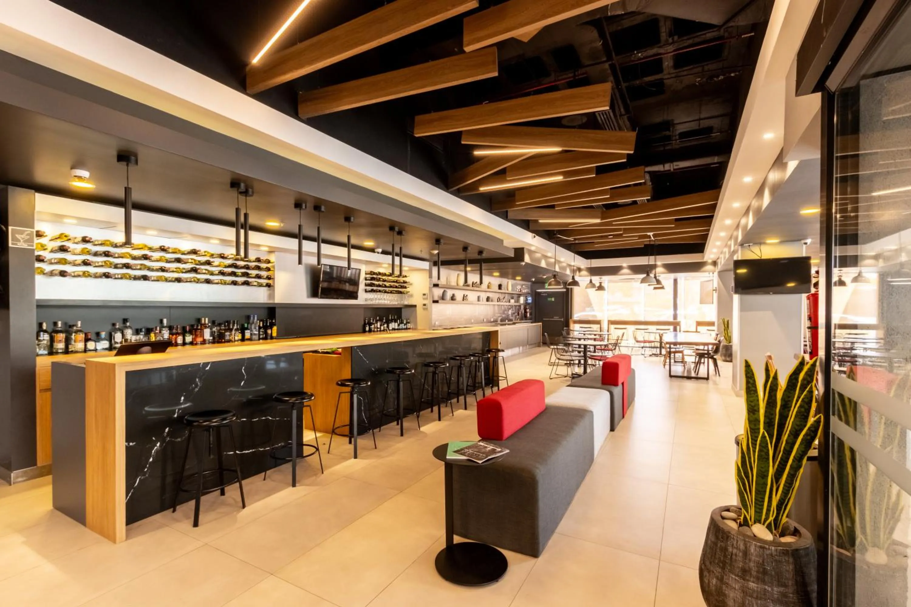 Lounge or bar in ibis Tijuana