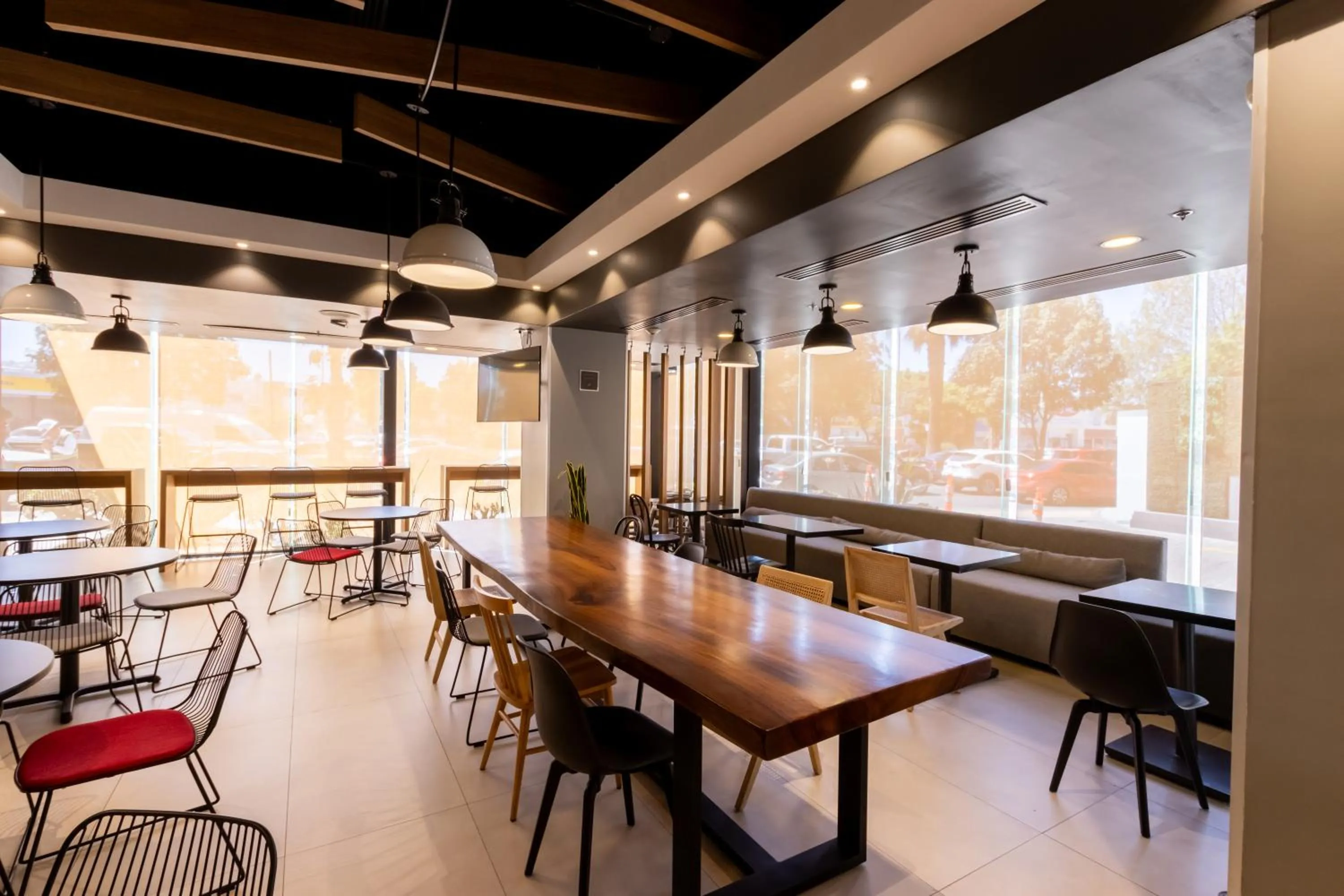 Restaurant/places to eat in ibis Tijuana