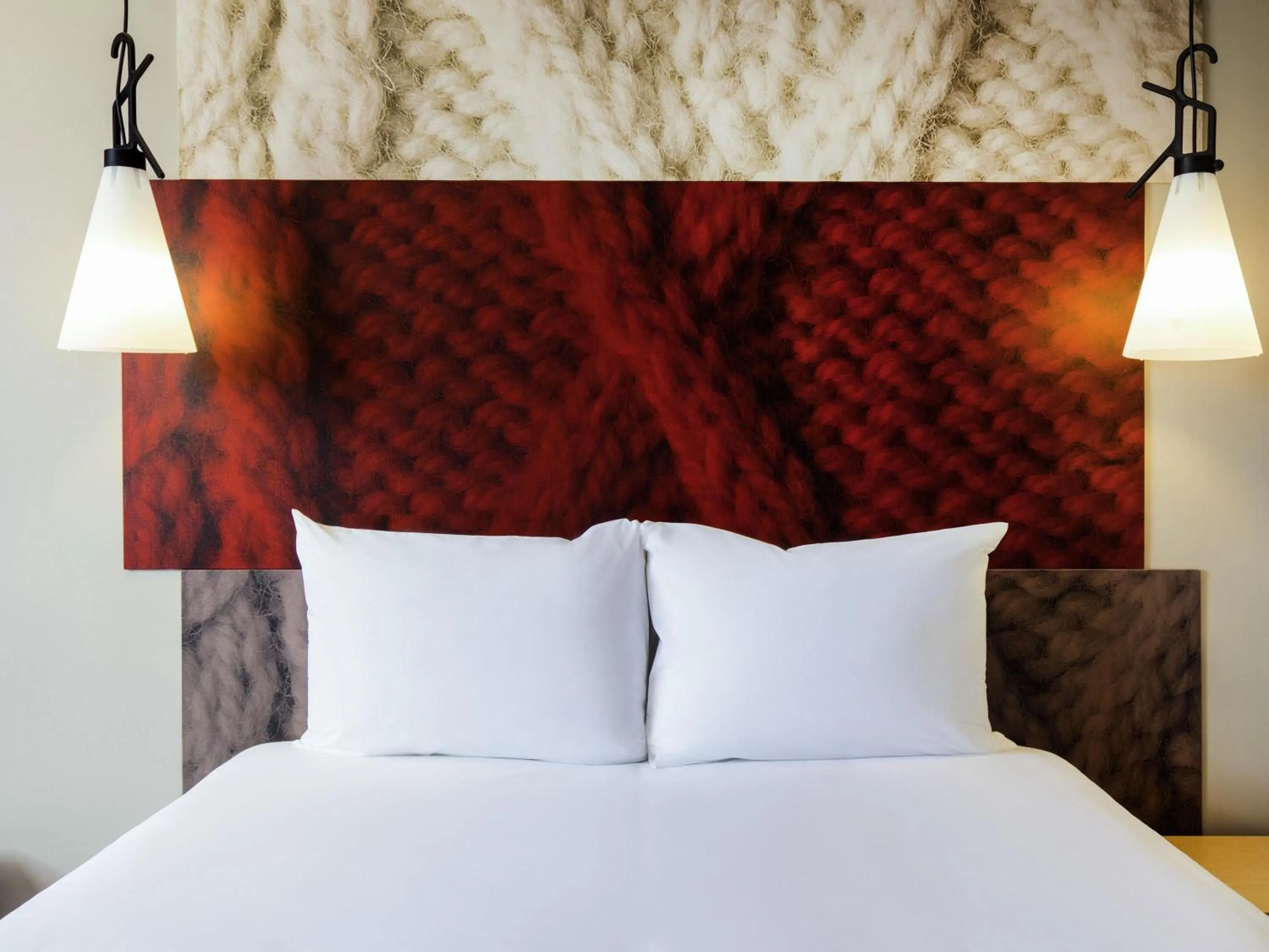 Bedroom, Bed in ibis Tijuana