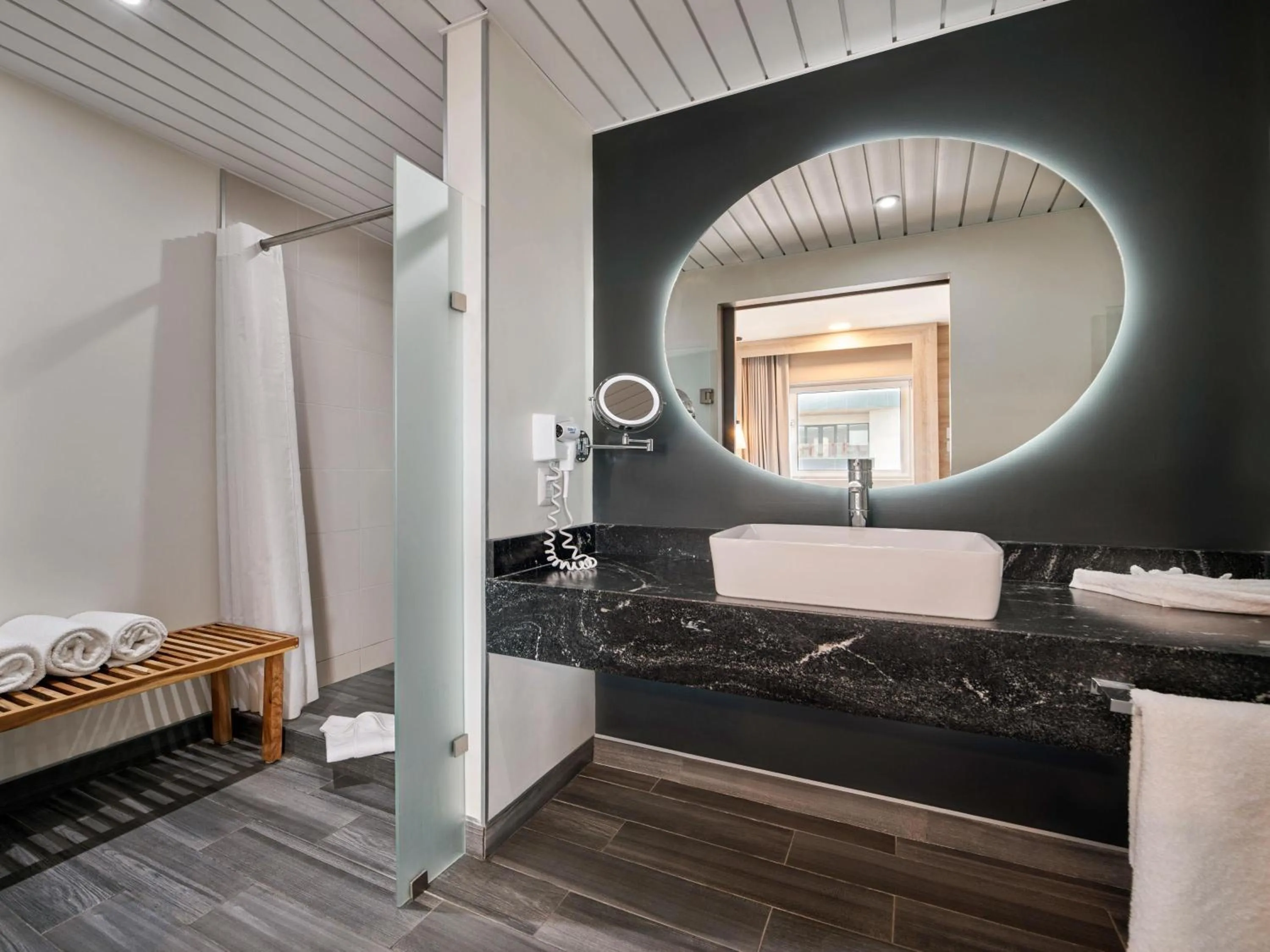 Bedroom, Bed in Ibis Torreon