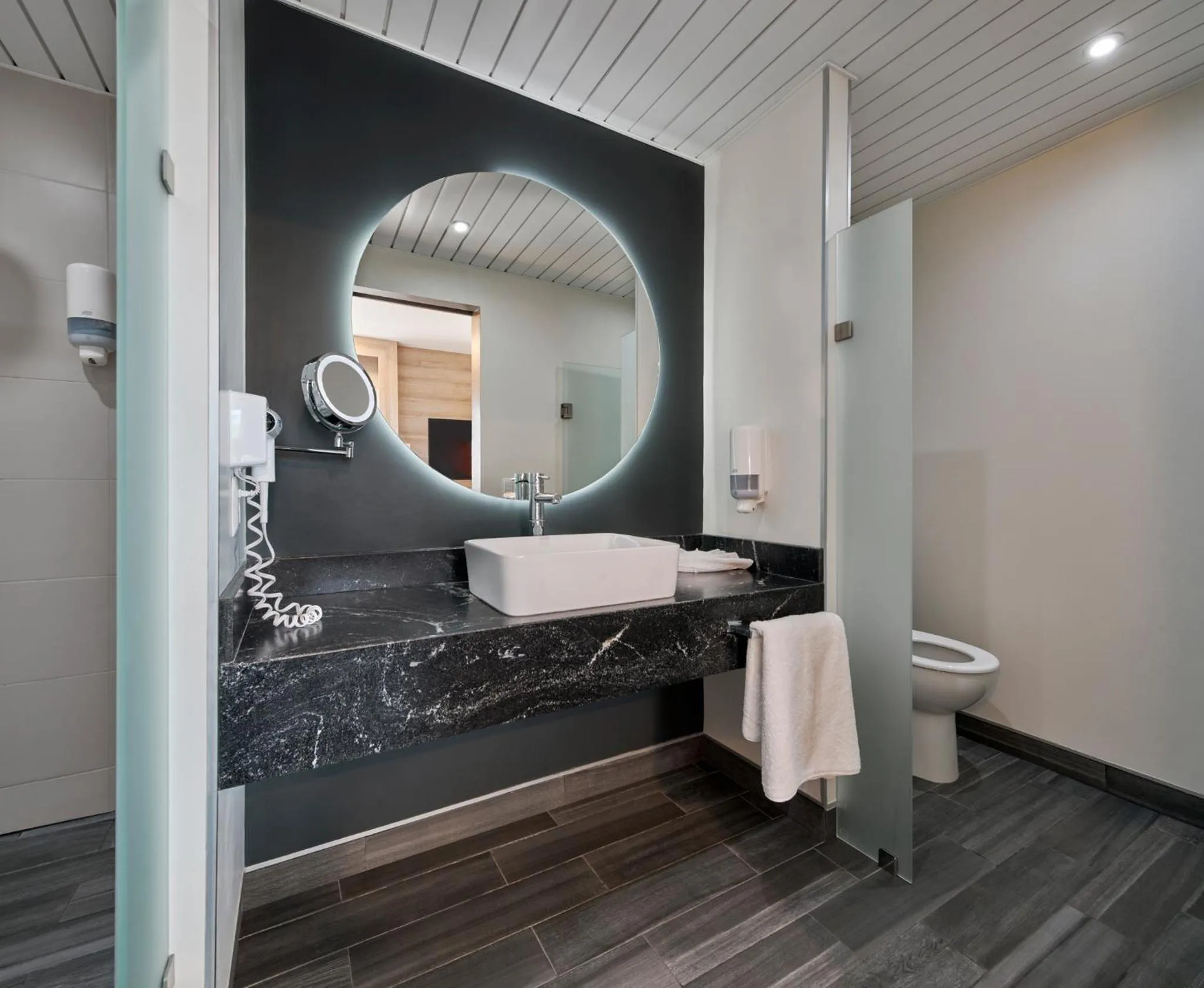 Bathroom in Ibis Torreon