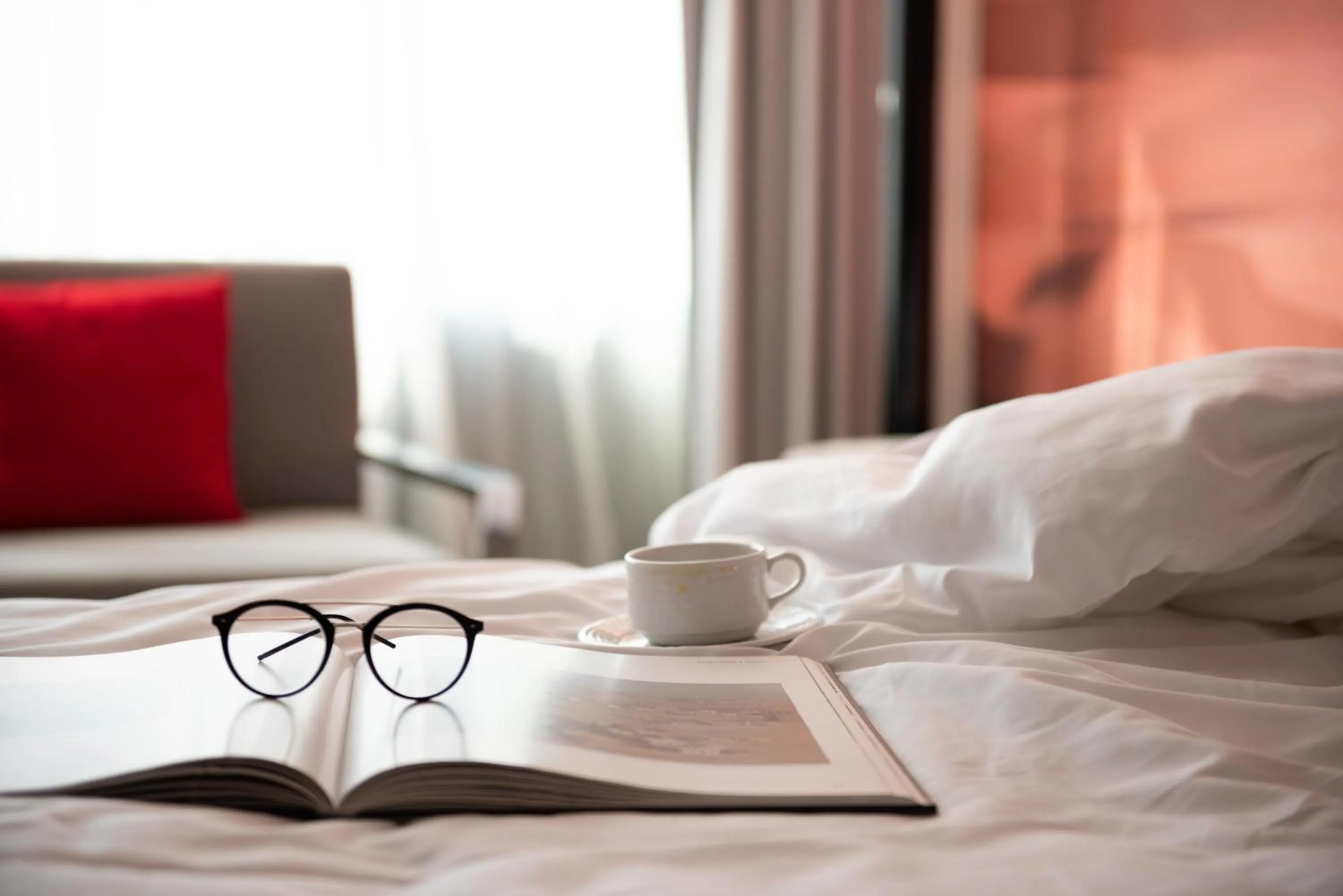 Bed in Novotel Sharjah Expo Centre