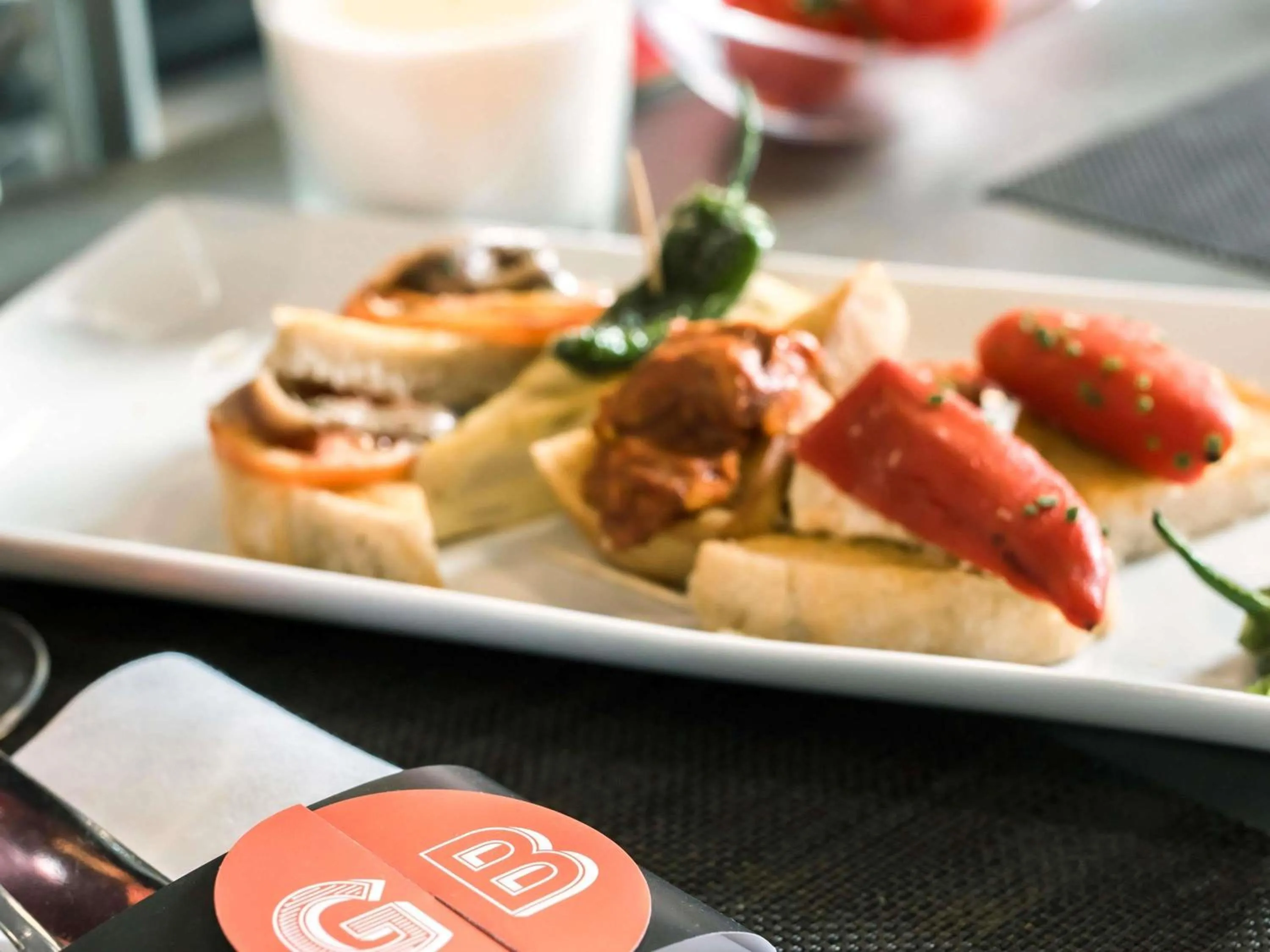 Restaurant/places to eat in Novotel Sharjah Expo Centre