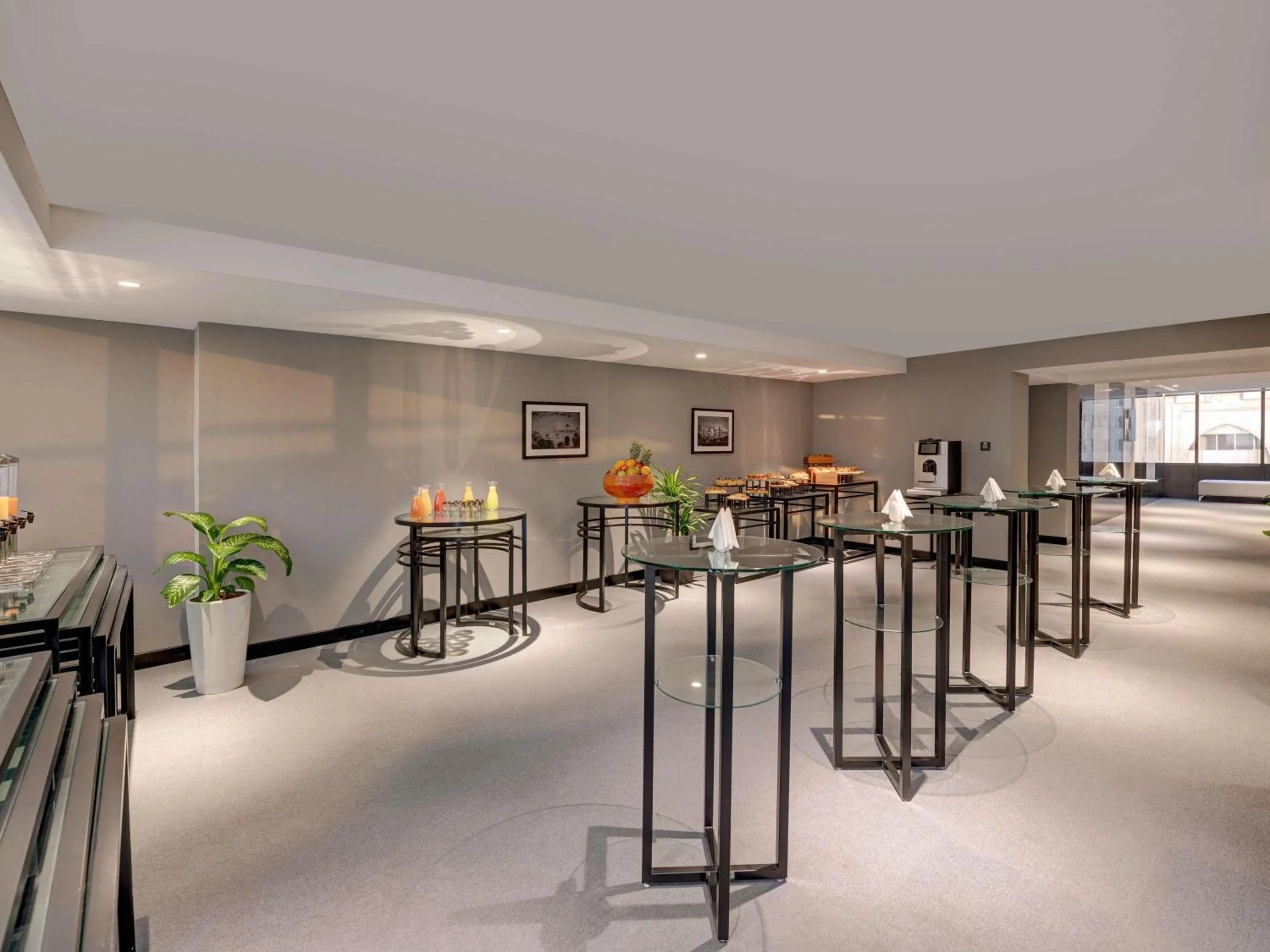 Meeting/conference room in Novotel Sharjah Expo Centre